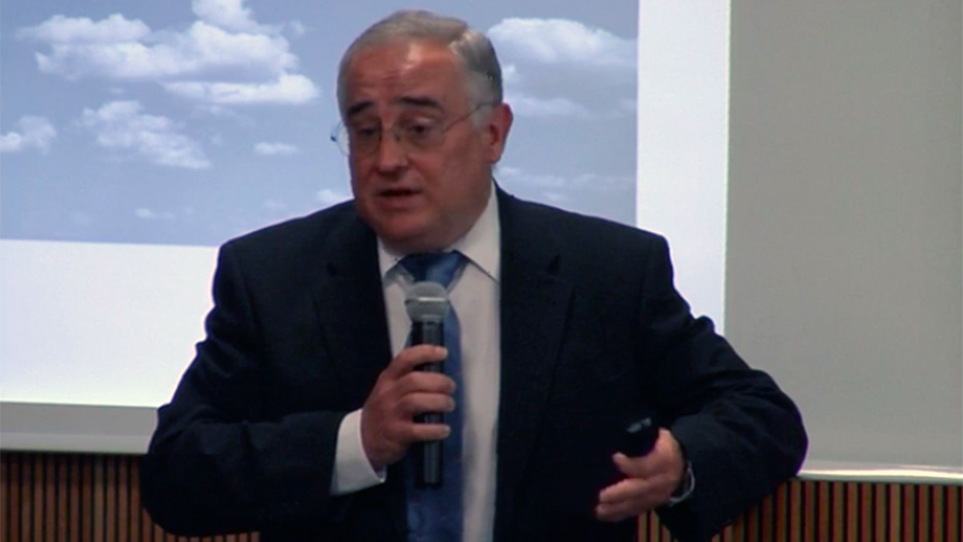 Albert Font donant explicacions aquest matí en seu parlamentària.