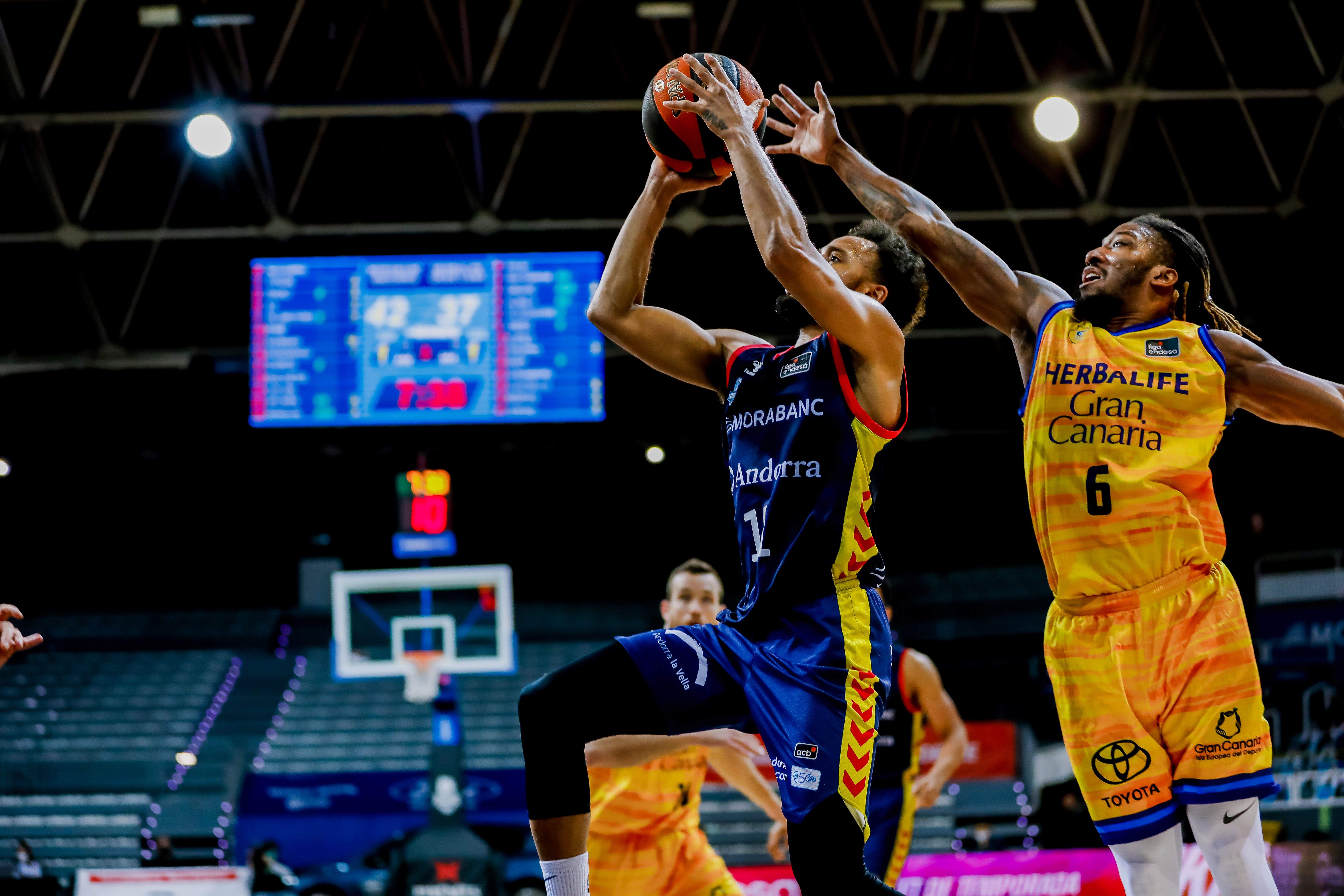 Clevin Hannah, que intenta ser frenat per Andrew Albicy, ha estat el màxim referent tricolor.