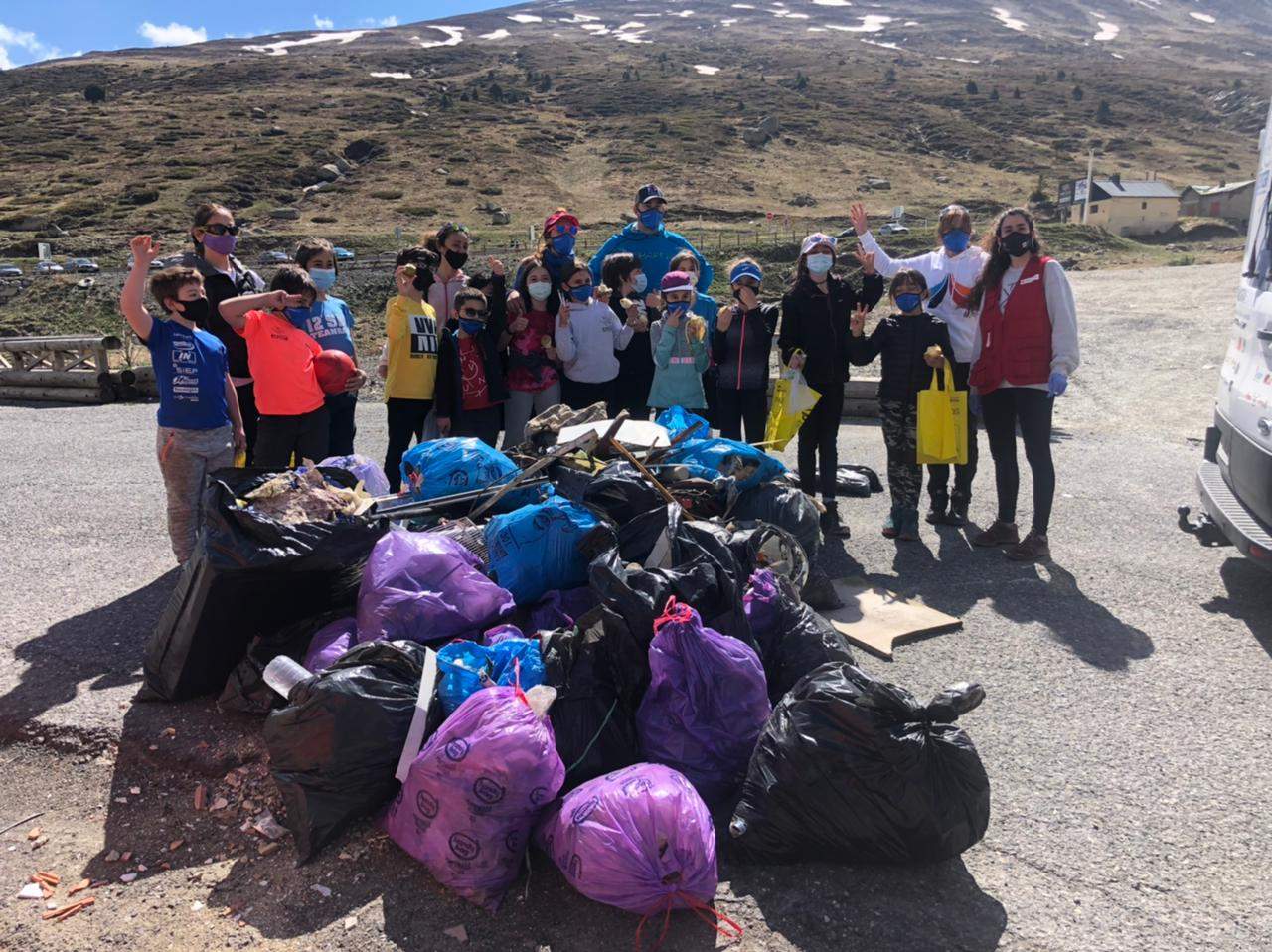 Voluntaris al Clean Up Andorra.