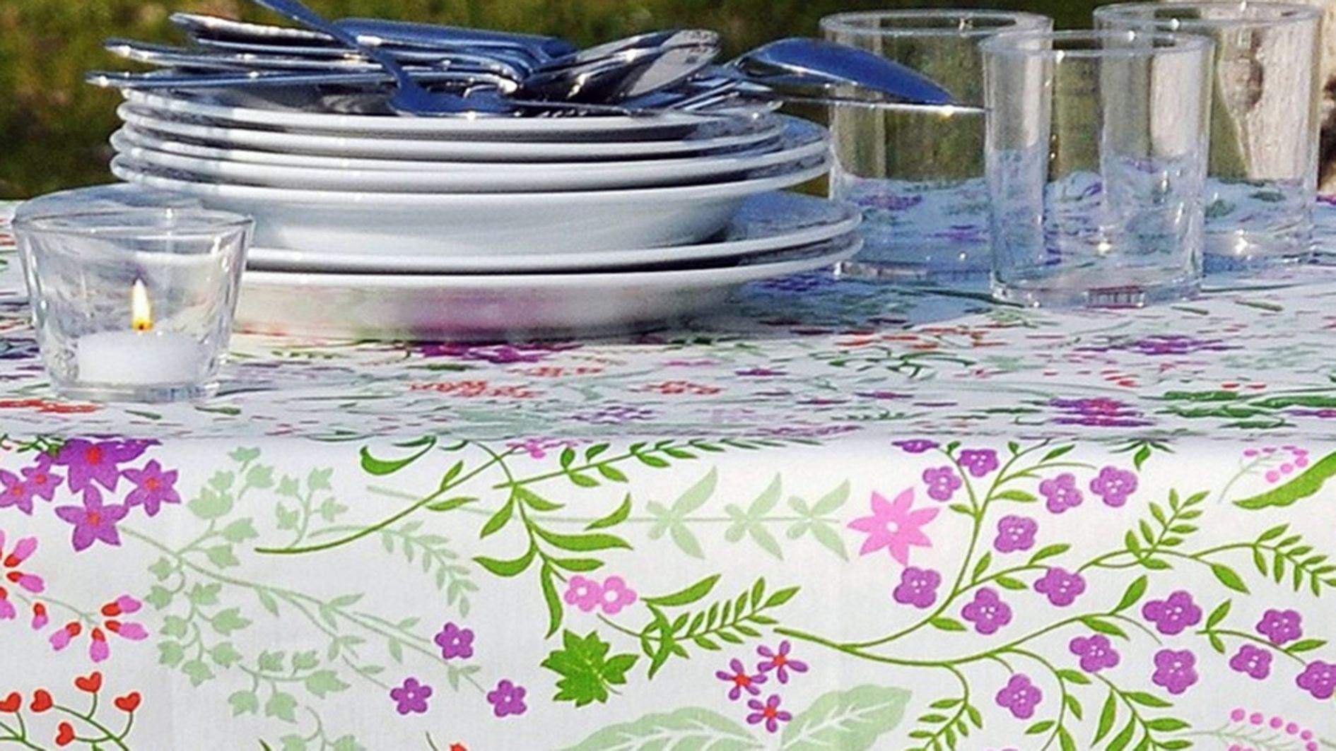 Les empreses implicades distribuirien elements complementaris en el sector de l'hoteleria.