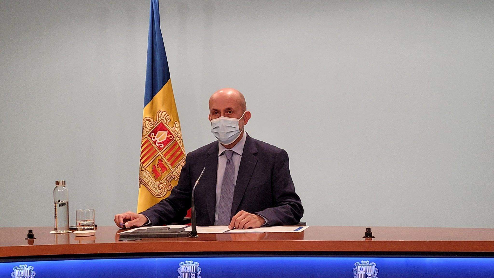 El ministre de Salut, Joan Martínez Benazet, durant la compareixença. El ministre de Salut, Joan Martínez Benazet, durant la compareixença.