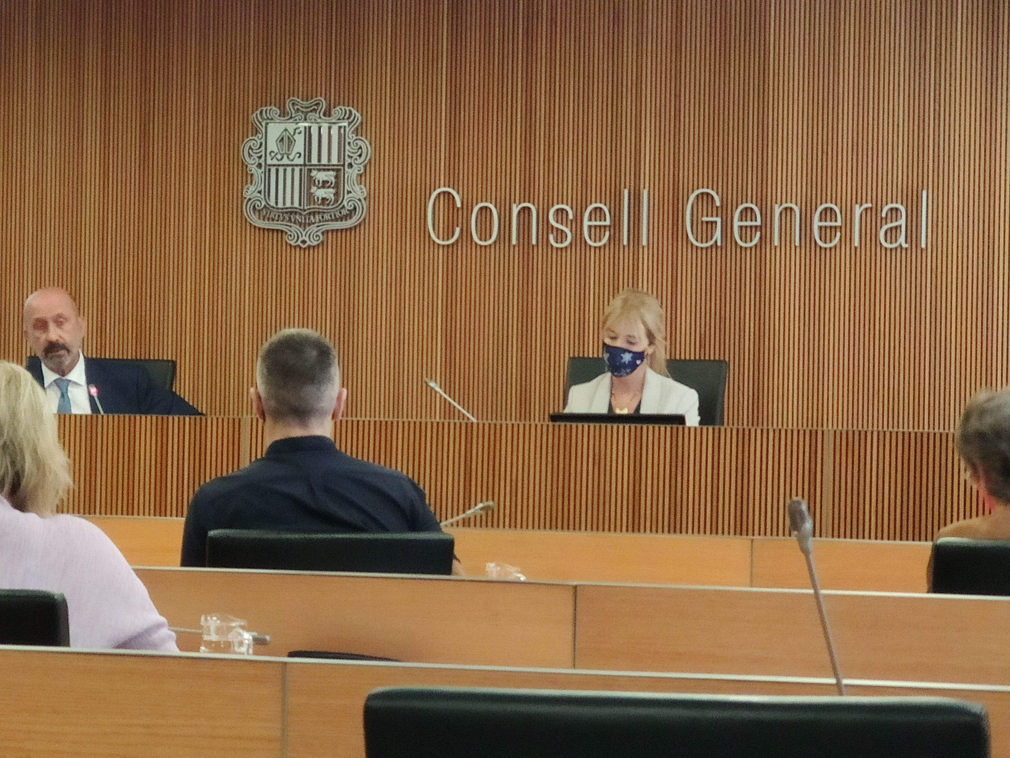 El ministre de Salut, Joan Martínez Benazet  ha comparegut aquest dimarts a la comissió de Sanitat.