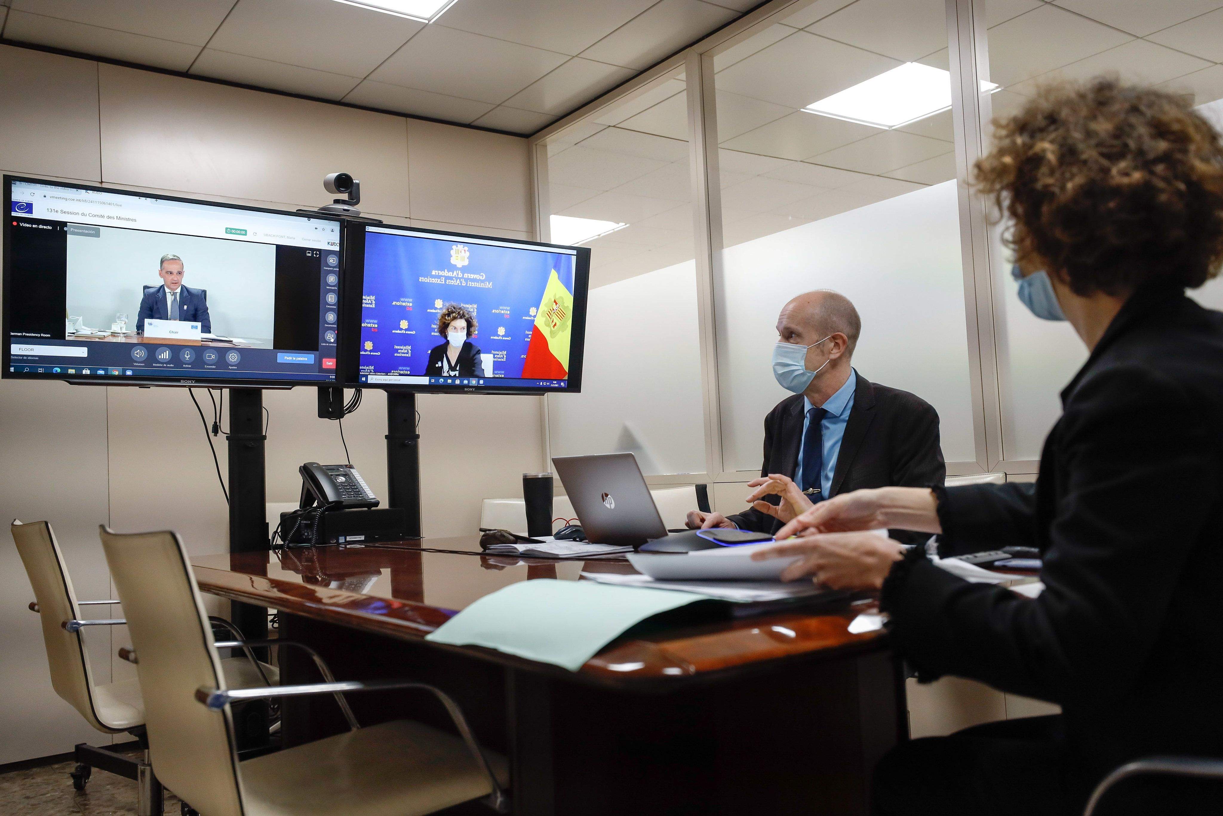 Ubach, durant la seva intervenció al comitè de ministres.