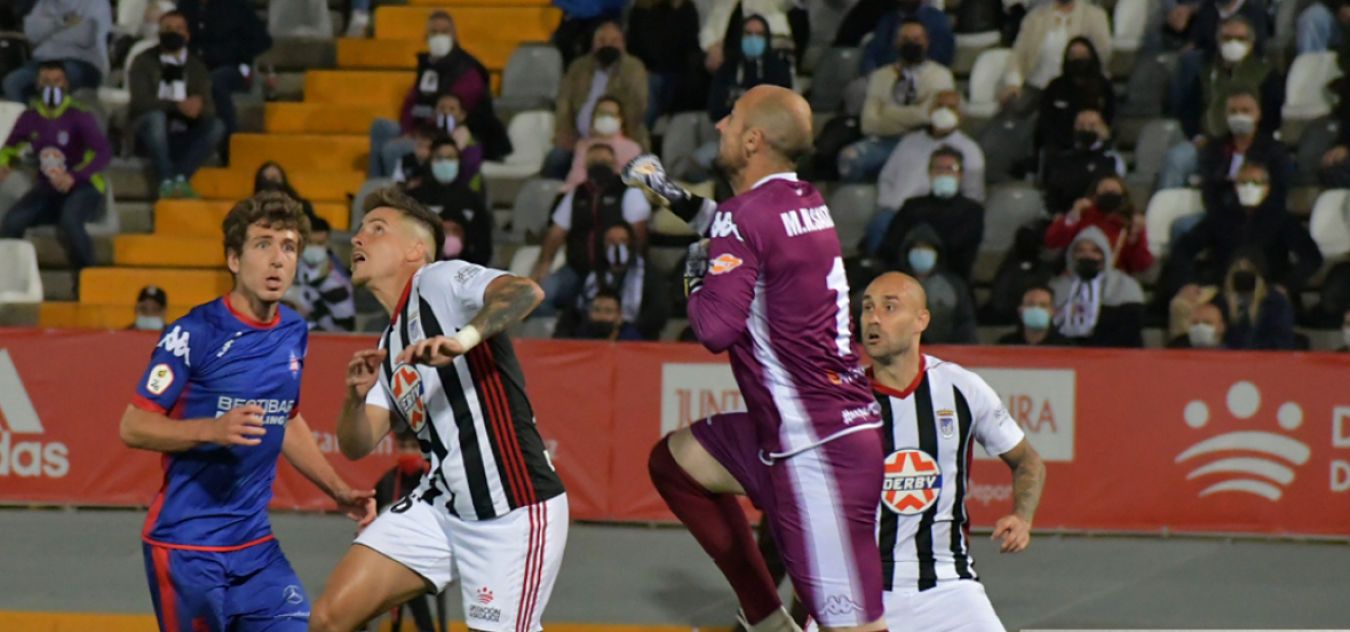 El Badajoz, derrotat per l'Amorebieta, serà un dels rivals a la Primera RFEF.