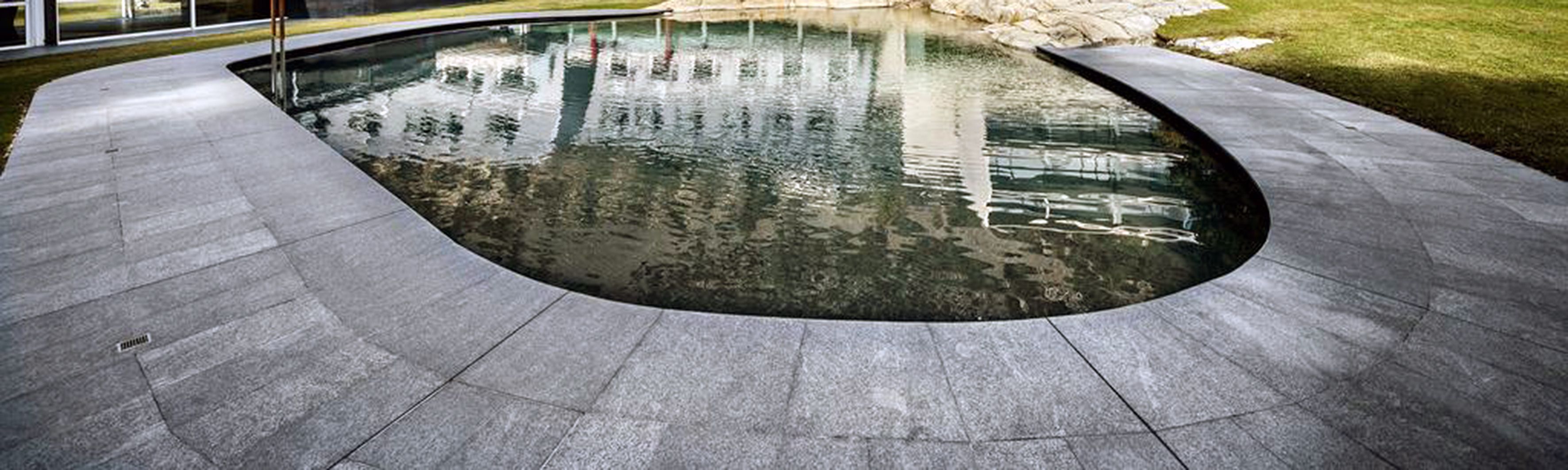 La llacuna de l'hotel afectat, un dels més luxosos del Principat.