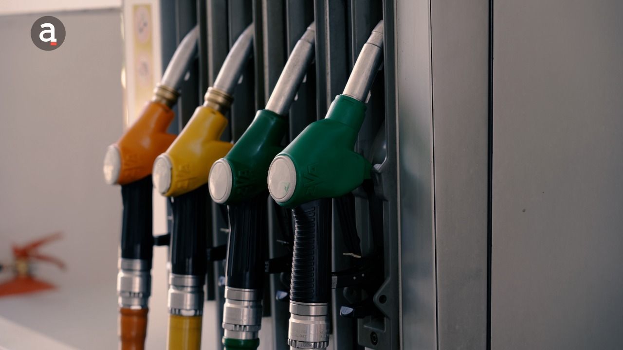 Sortidors de carburant.