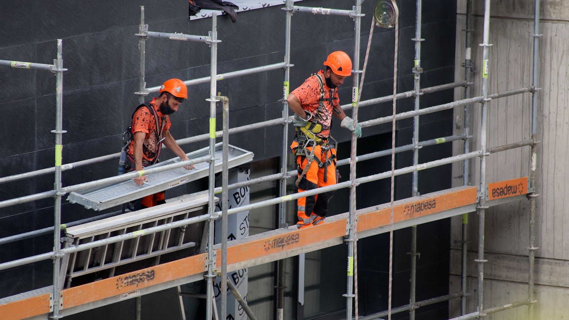 Operaris del sector de la construcció.