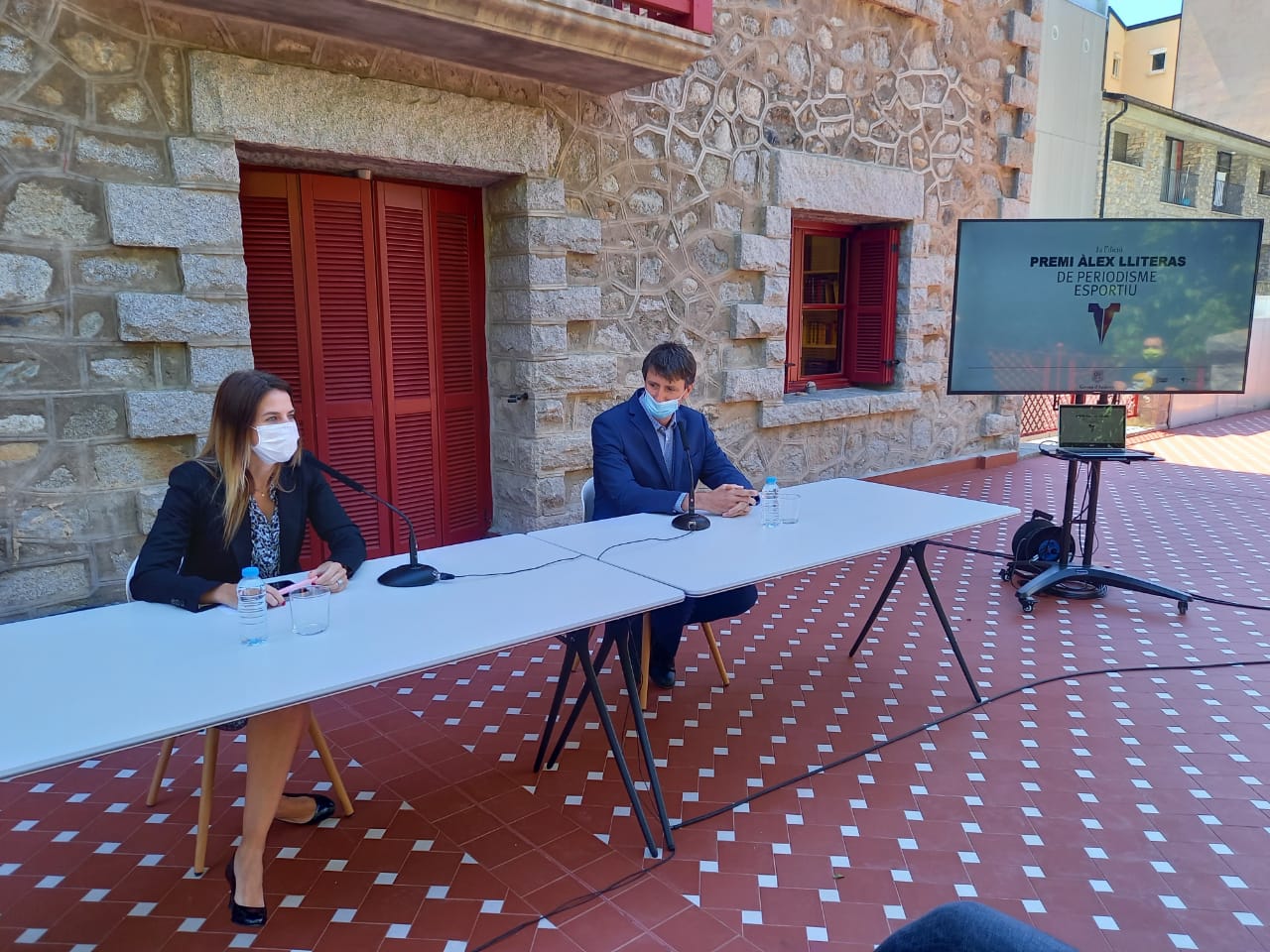 Riva i Mujal, durant la presentació dels premis.