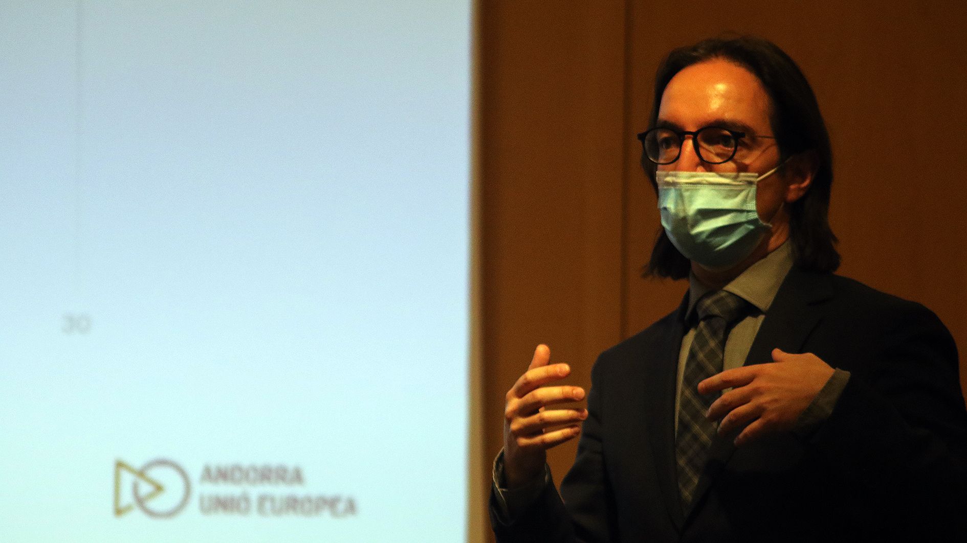 Landry Riba durant la trobada amb els mitjans de comunicació.