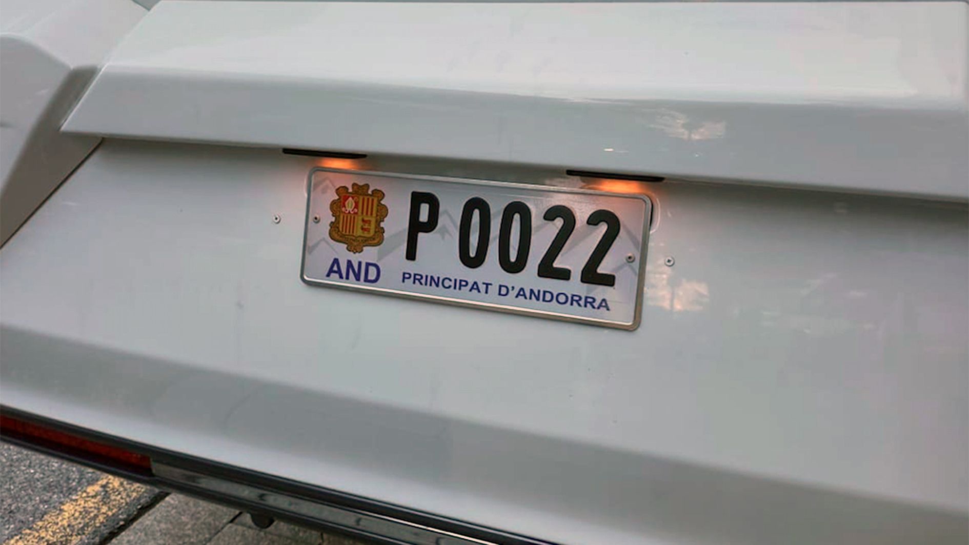 Una matrícula ja amb la numeració encapçalada per la P.