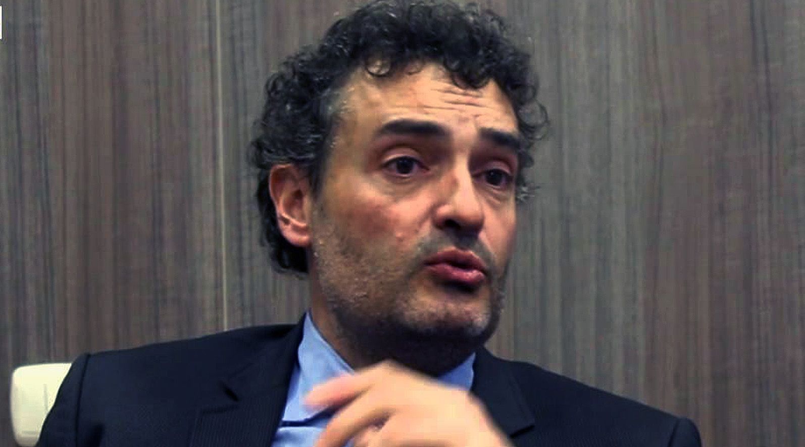 Francesc Robert, durant una compareixença al Consell General quan era director d'RTVA.