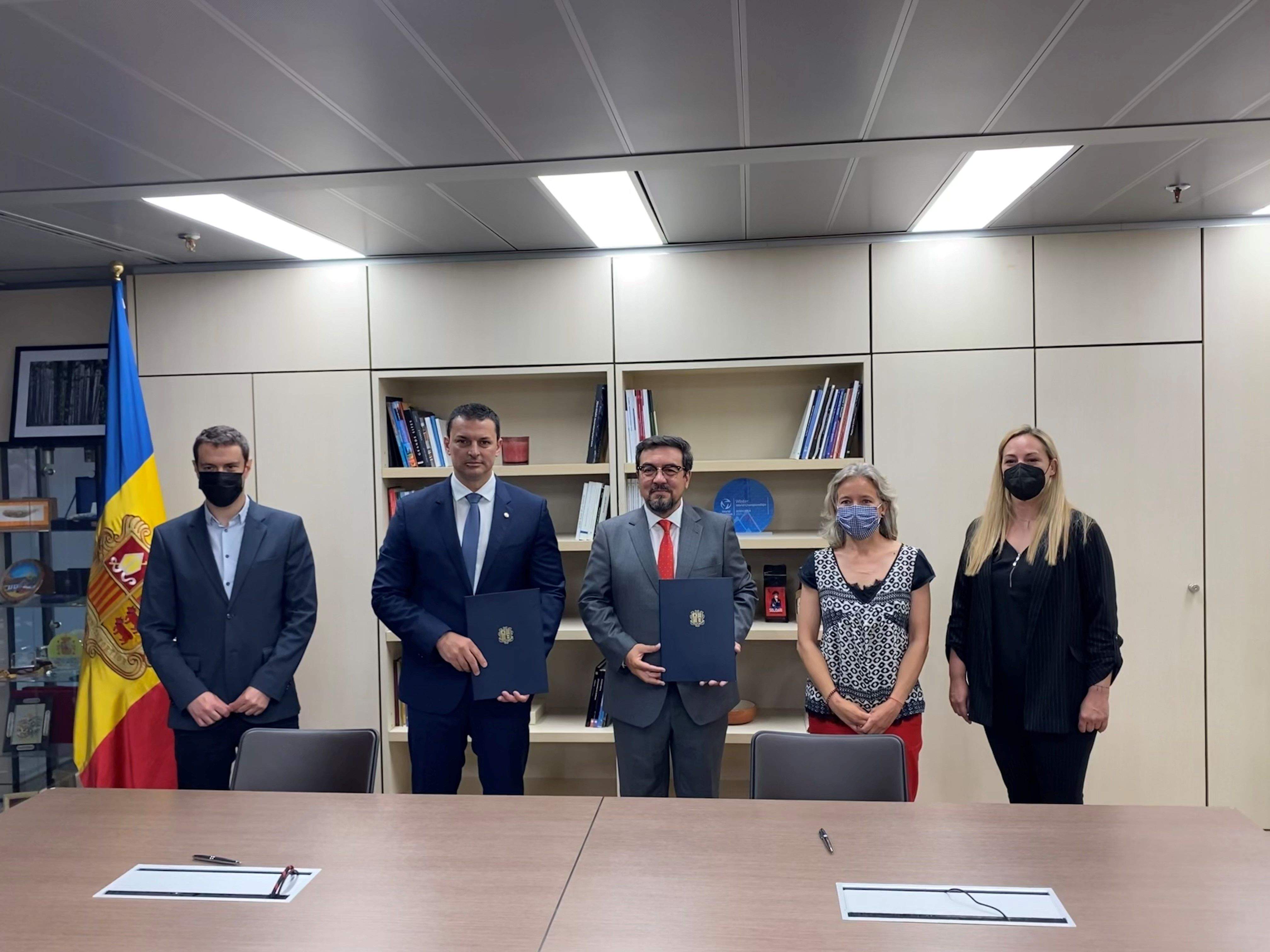 Signatura acord Andorra Business Global Esports Summit