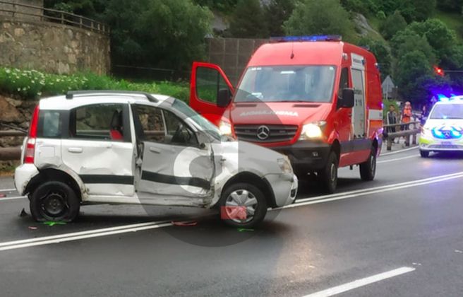 El Fiat Panda implicat en l'accident al lloc del sinistre.