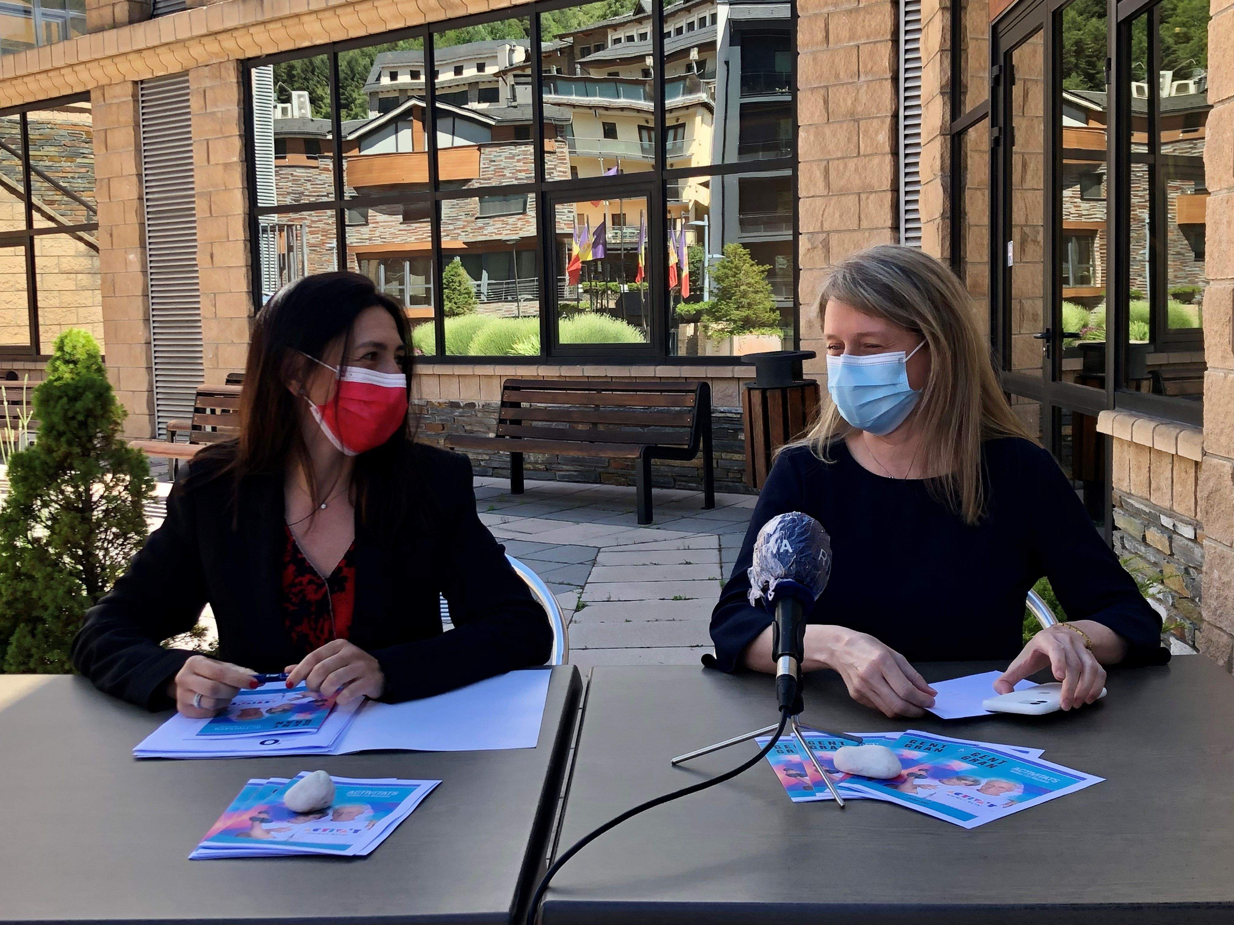 La cònsol menor d’Ordino, Eva Choy, i la consellera de la Massana, Francesca Guerrero