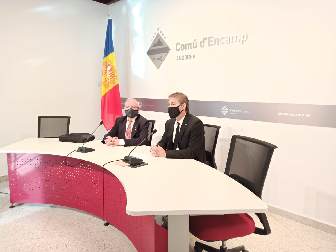 Els consellers de l'oposició del comú d'Encamp a una sessió anterior del consell comunal.