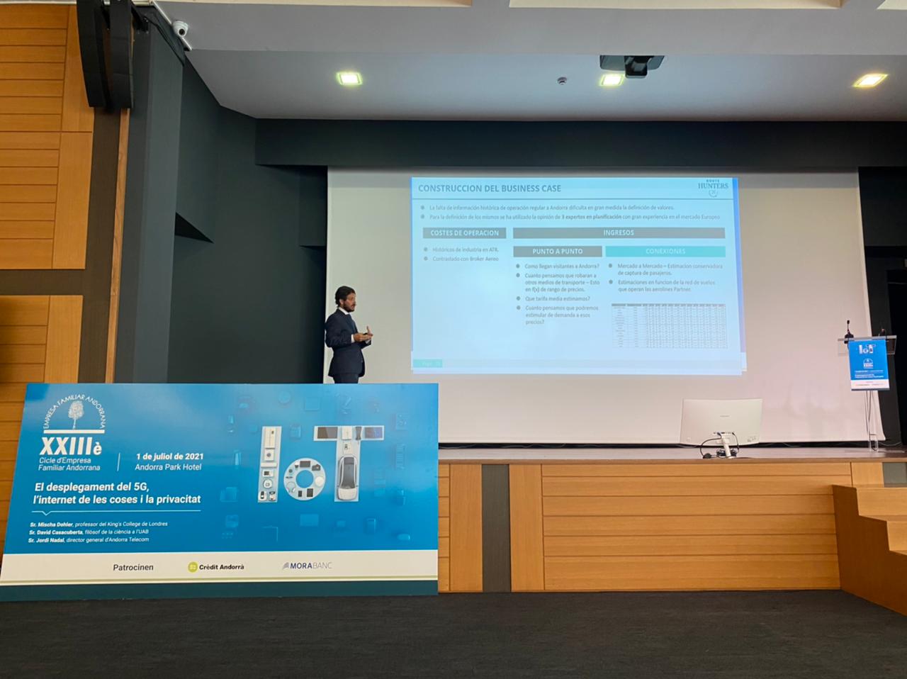 Un moment de la presentació de l'informe al Cicle de l'EFA.