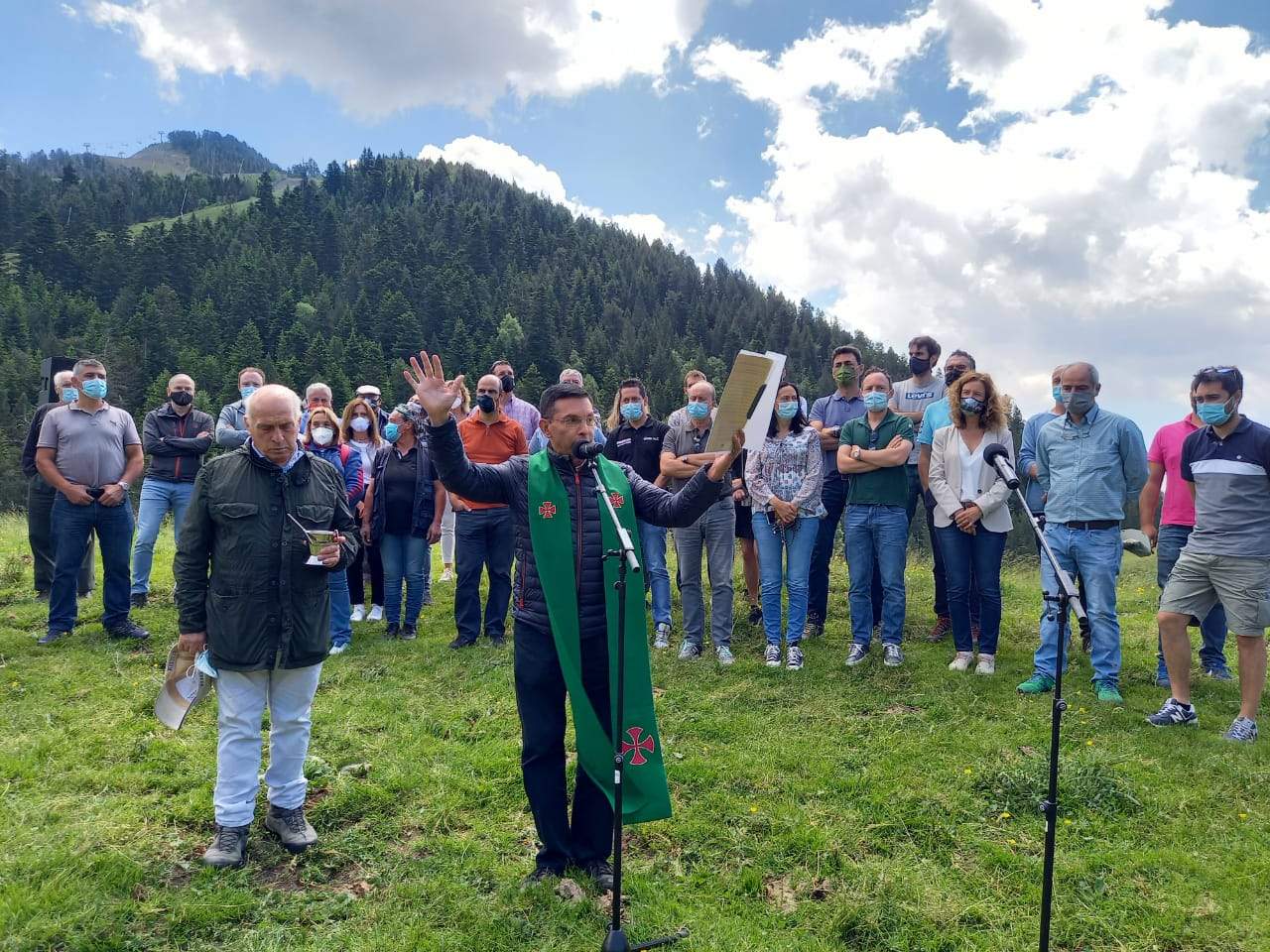 Un moment de la benedicció a Setúria.