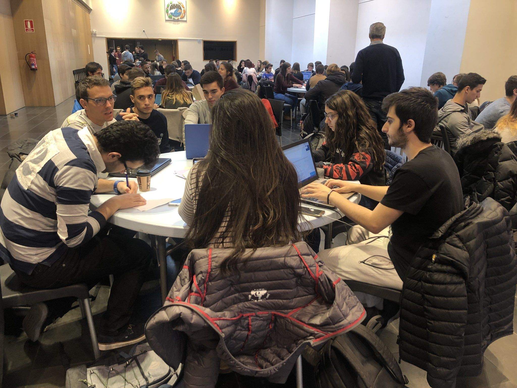 Joves participant al Projecte Tàndem FP