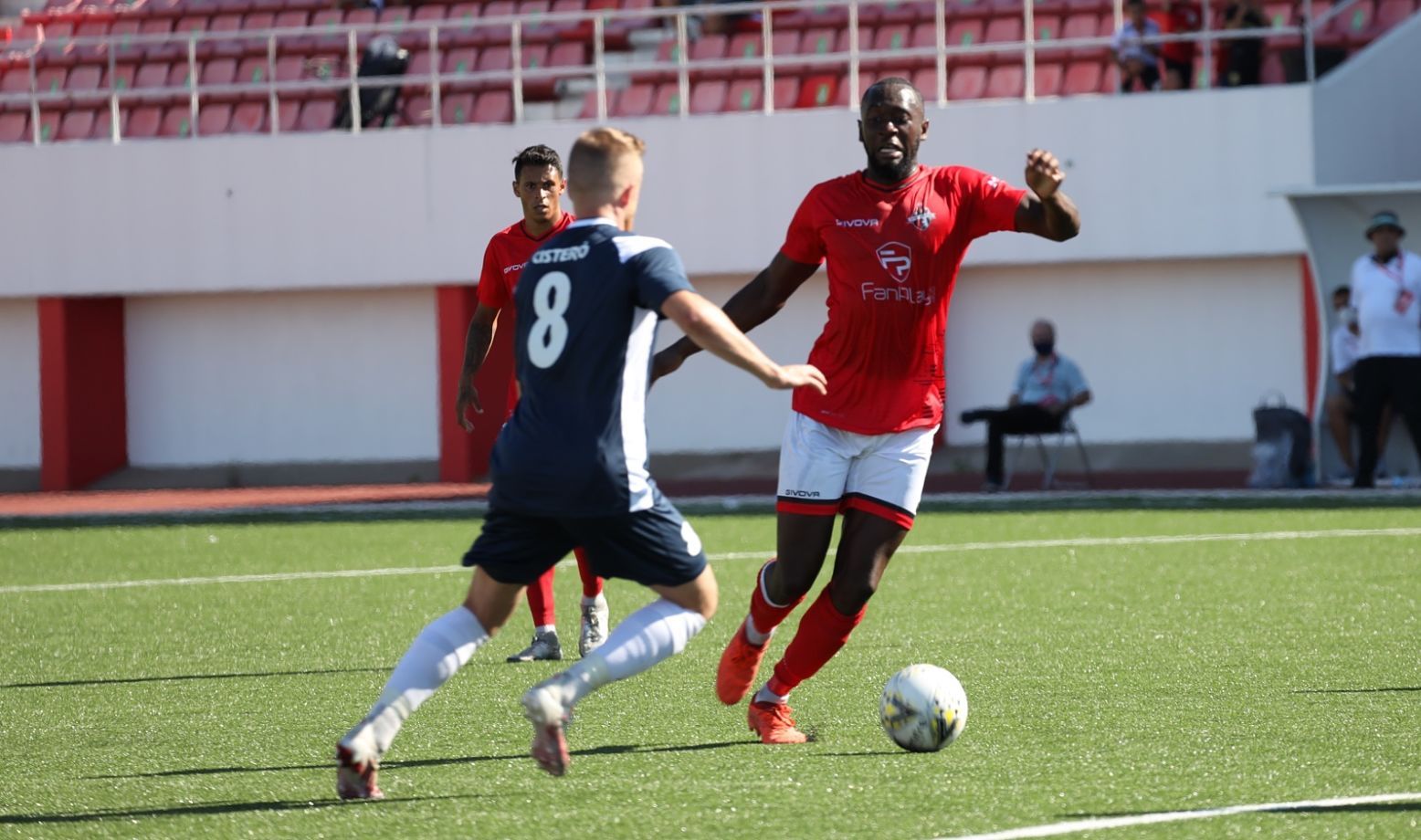 Un instant del duel entre Mons Calpe i Santa Coloma.