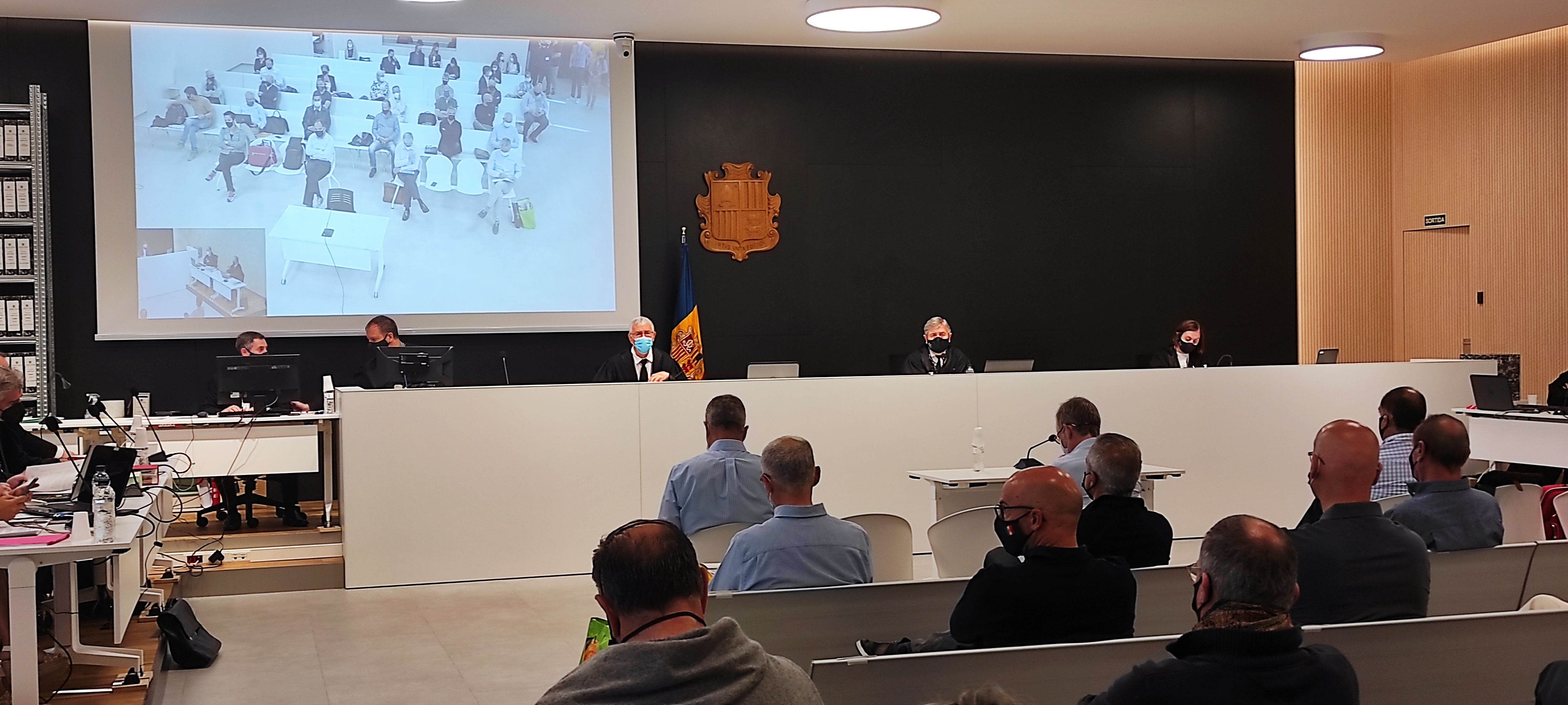 Imatge d'una de les sessions del judici. Imatge d'una de les sessions del judici.