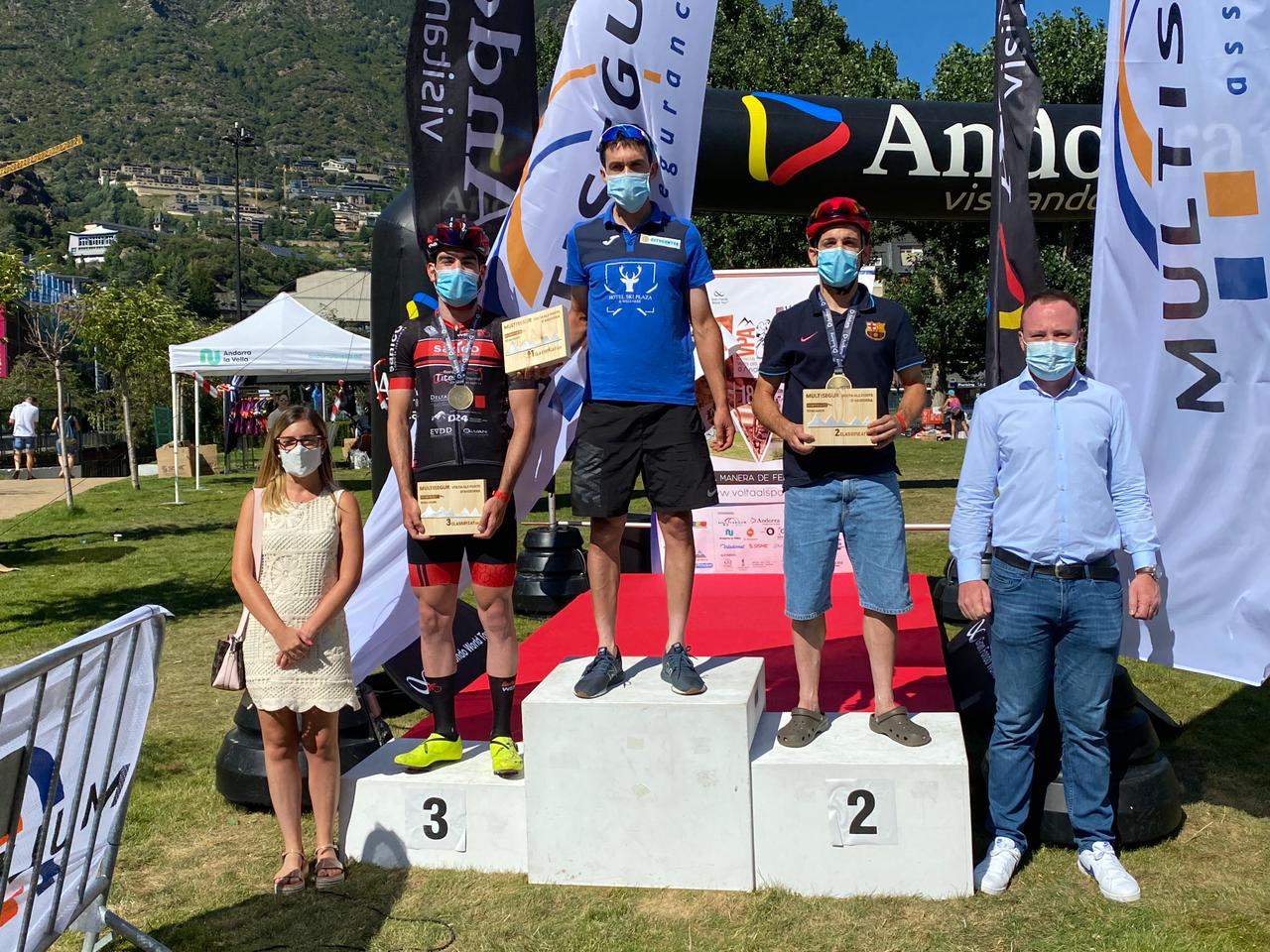 El podi cinc estrelles amb Miquel Martínez.