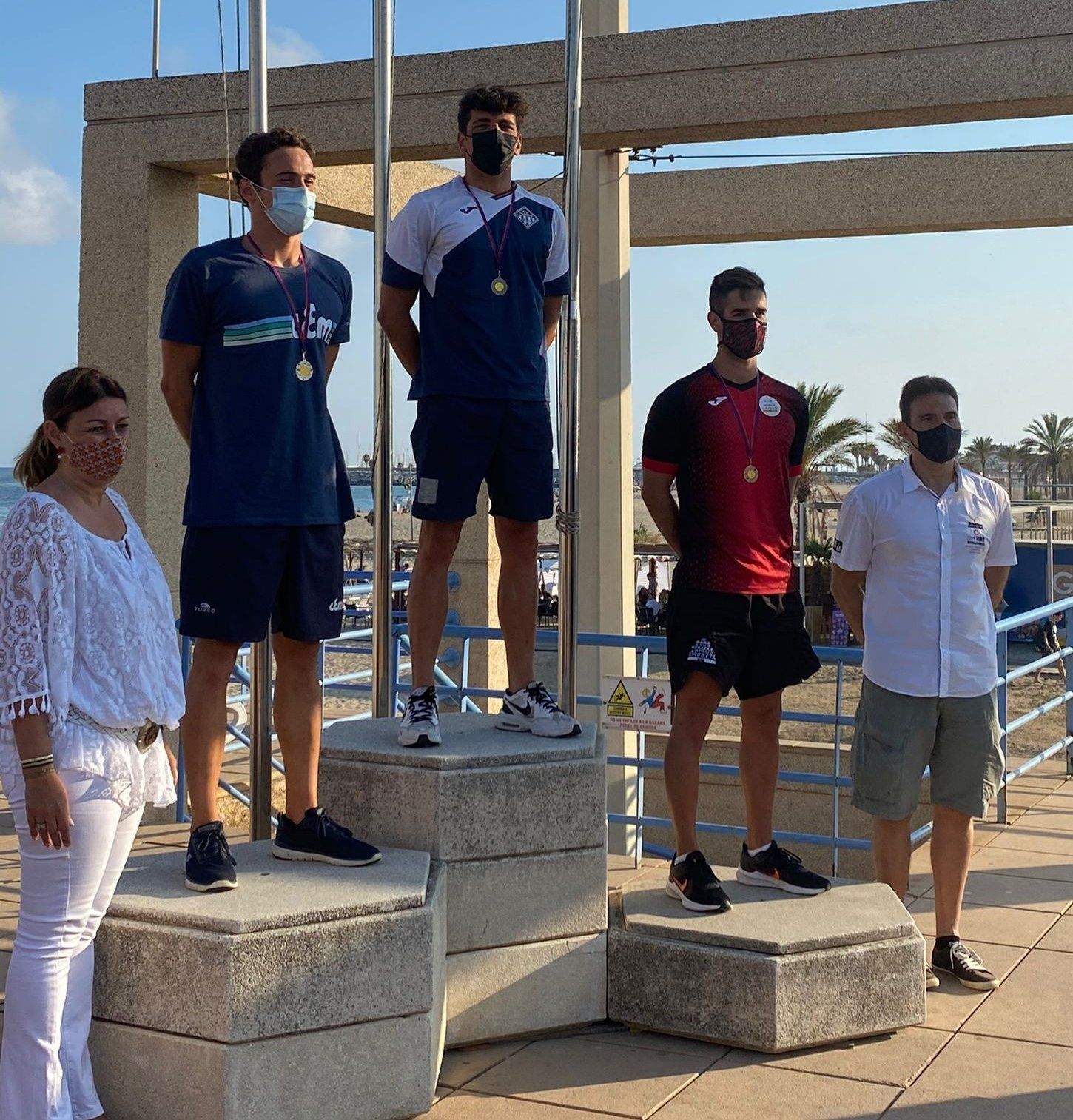 Pelegrina ha pujat al graó més alt del podi.