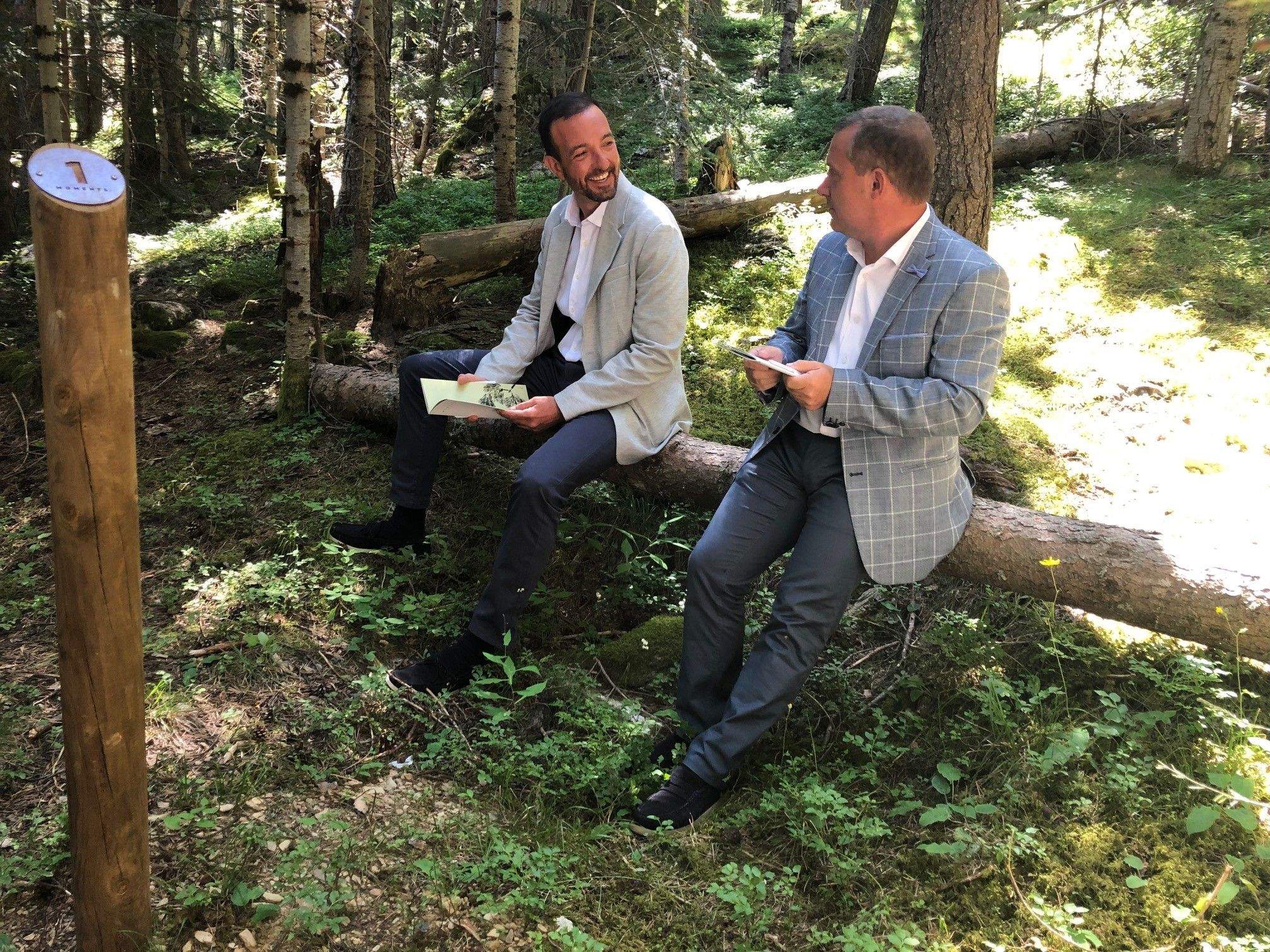 Jordi Torres Falcó i Josep Majoral, en un dels punts del camí.