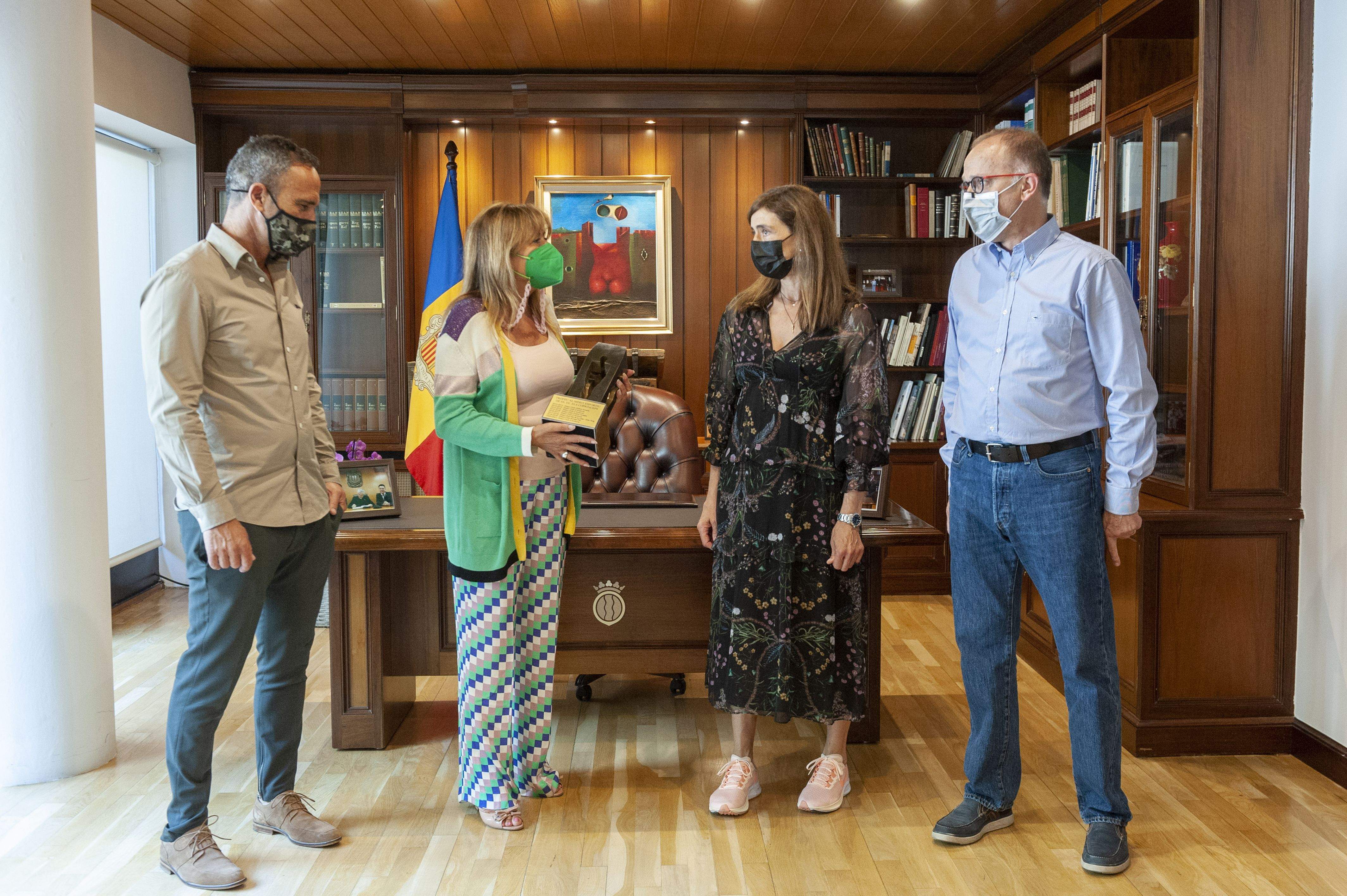 El moment en que l'ECA ha cedit el guardó al comú d'Andorra la Vella