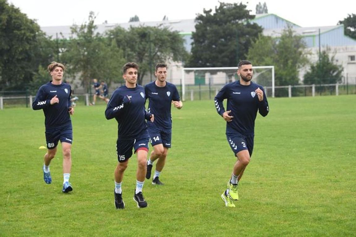 Jugadors del Chartres Métropole durant un entrenament de la setmana passada.