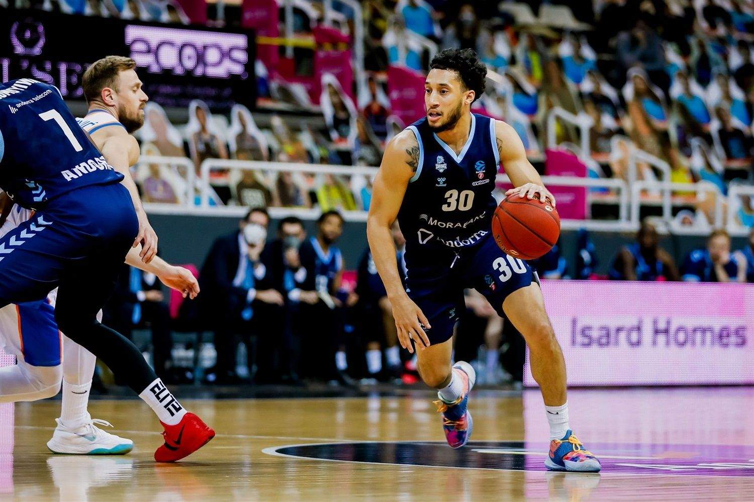 Senglin en el partit d'Eurocup contra el Mornar que va suposar la tornada de públic a la 'Bombonera'.