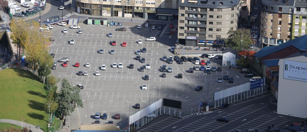 L'aparcament actual del Parc Central.