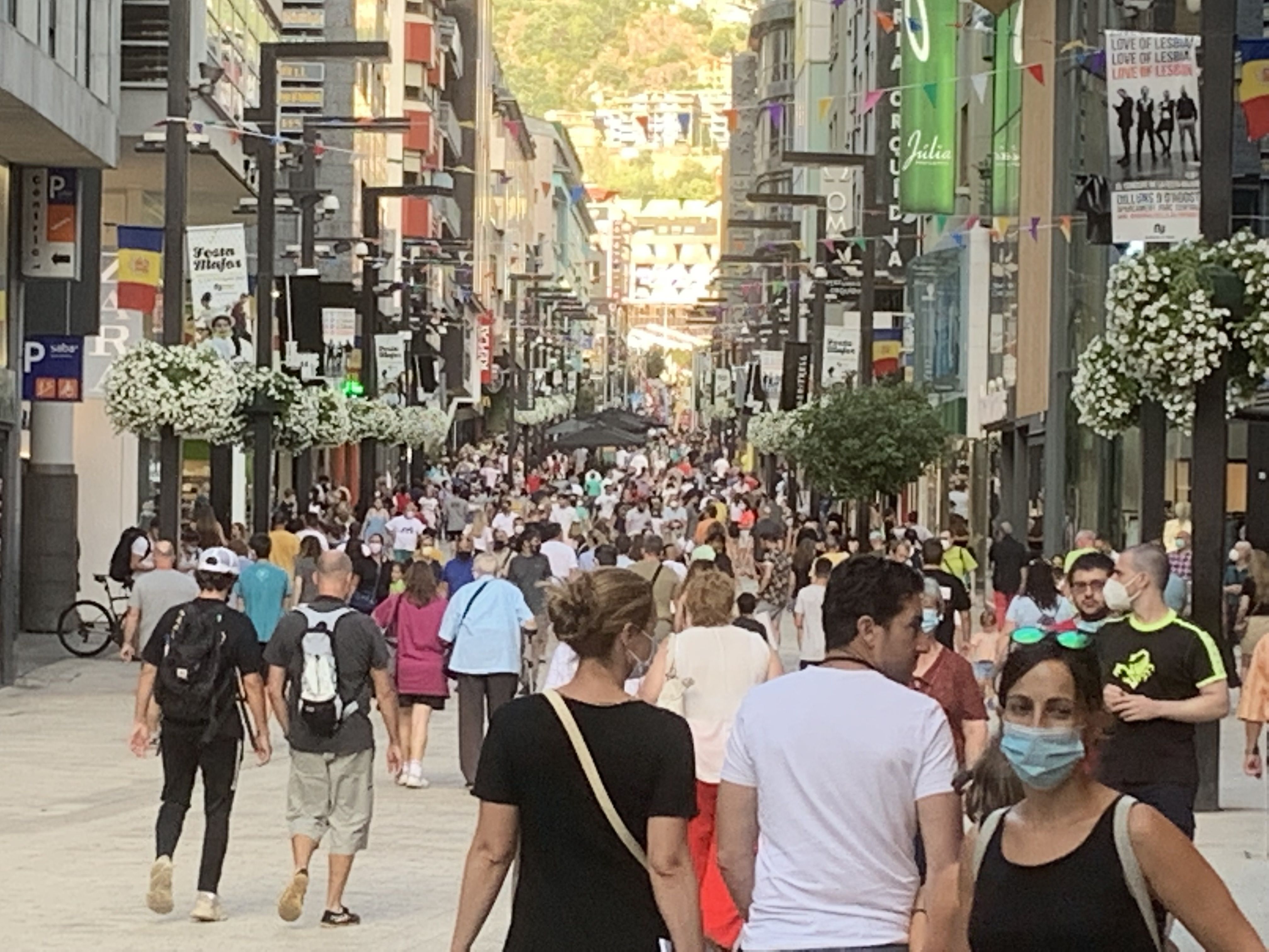 Una imatge de l'avinguda Meritxell aquest dilluns a la tarda.