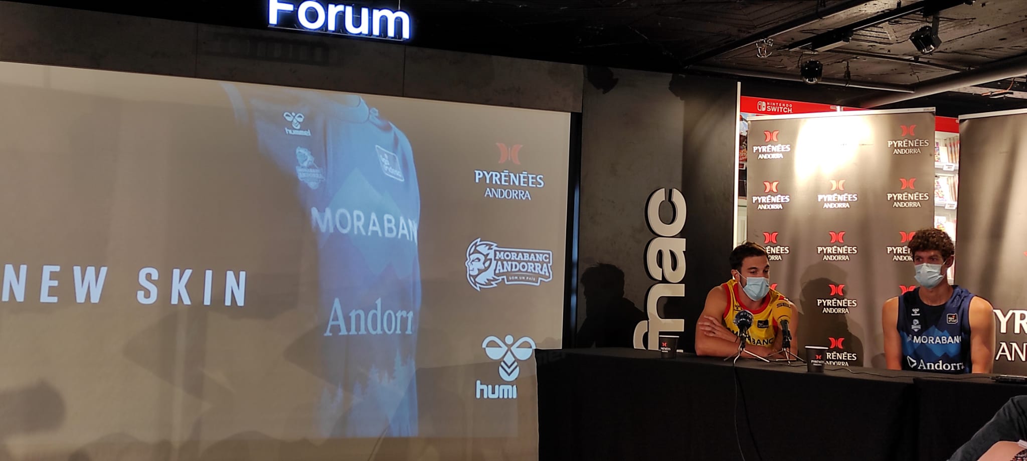 Presentació de les noves samarretes.