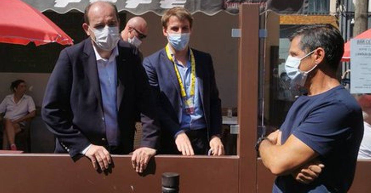 El primer ministre francès, Jean Castex (esquerra) en un acte als Pirineus Orientals.