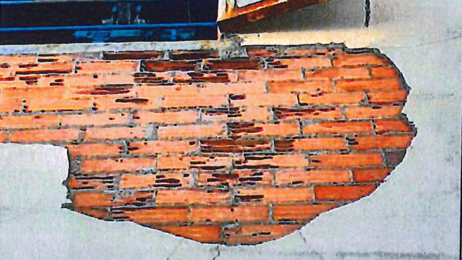 Imatge de l'estat d'una part de la façana.