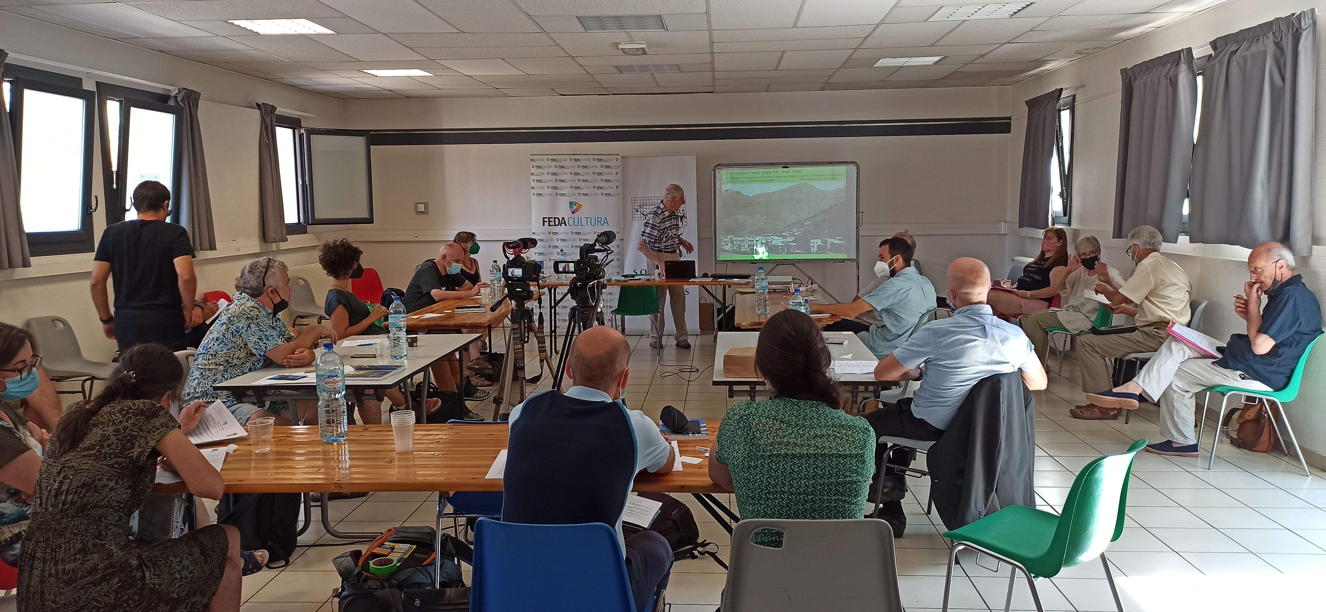 Una imatge de la jornada de debat, a Prada.