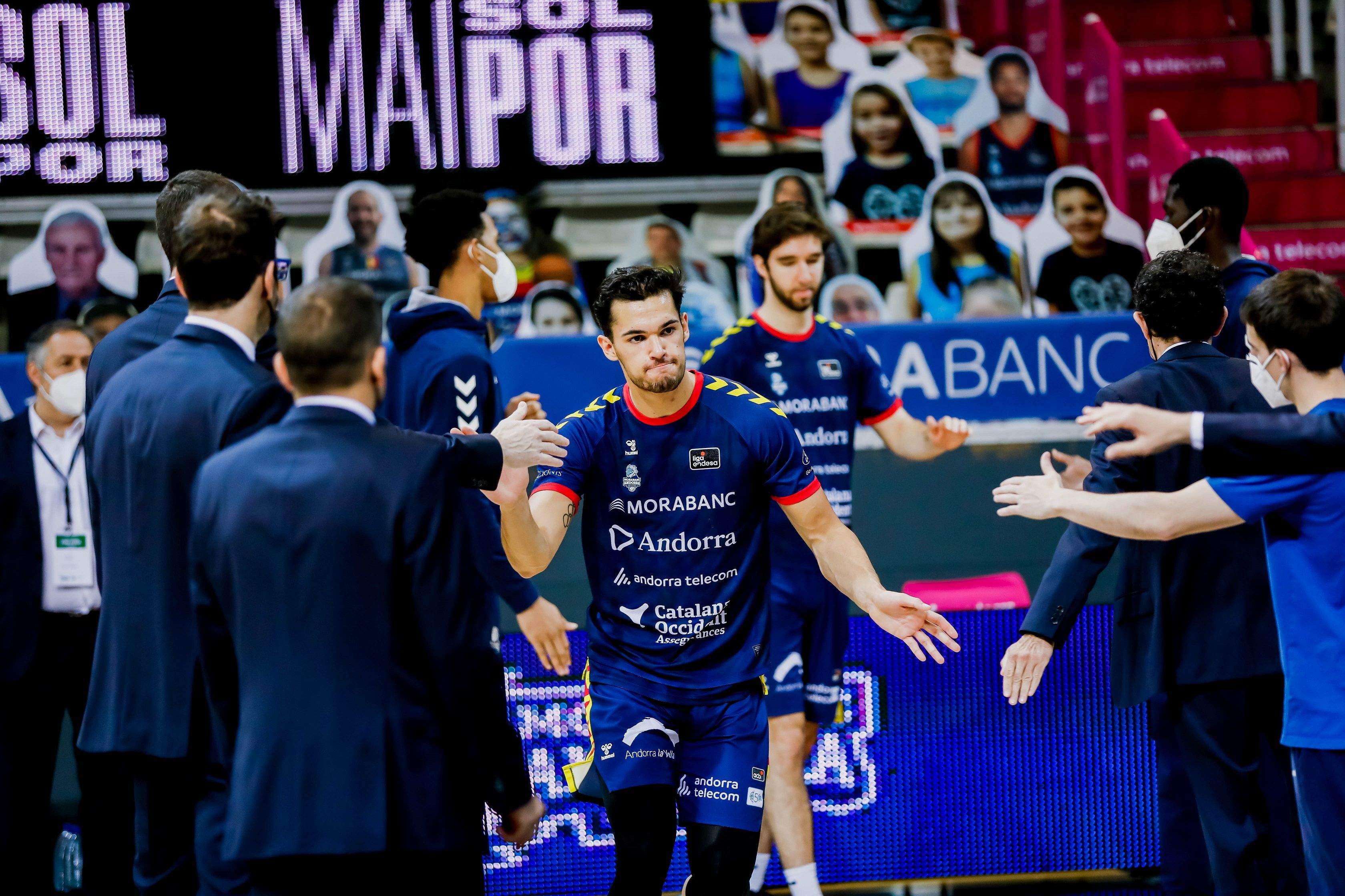 Albert Pons abans d'un partit amb el MoraBanc Andorra la temporada passada.