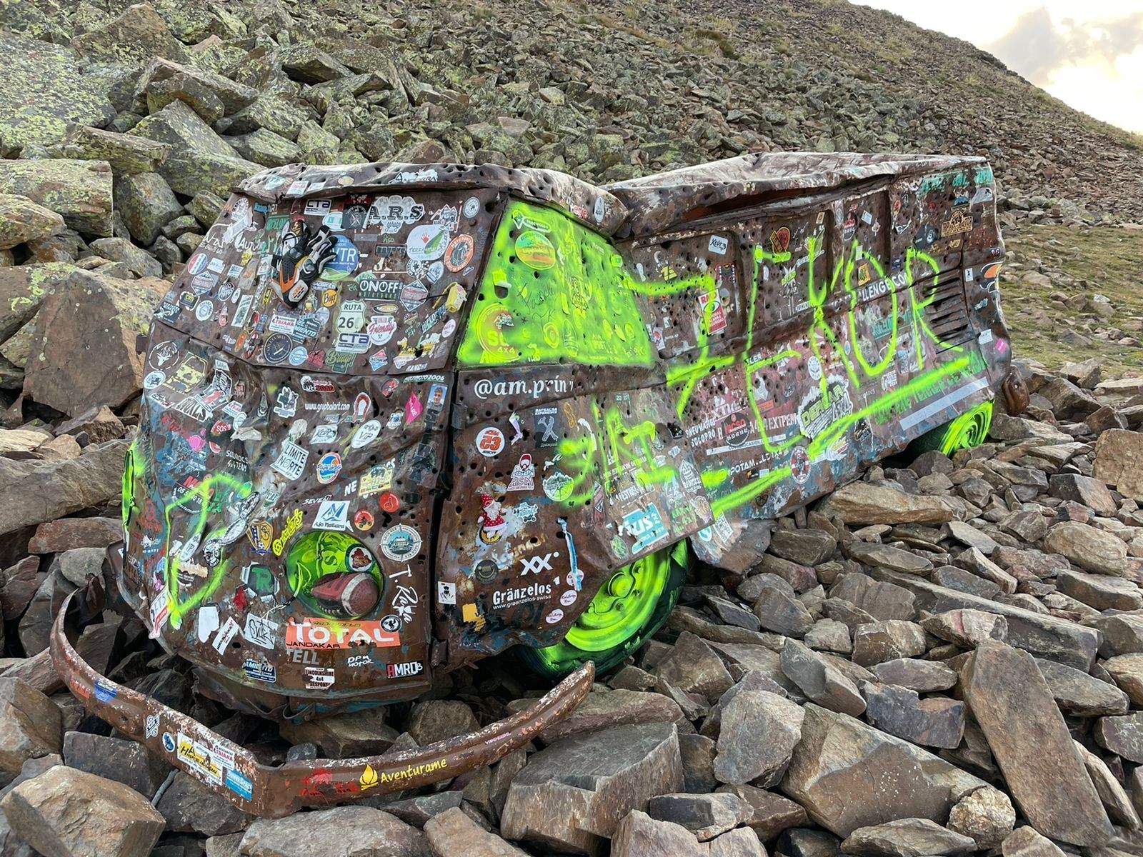 La furgoneta pintada.