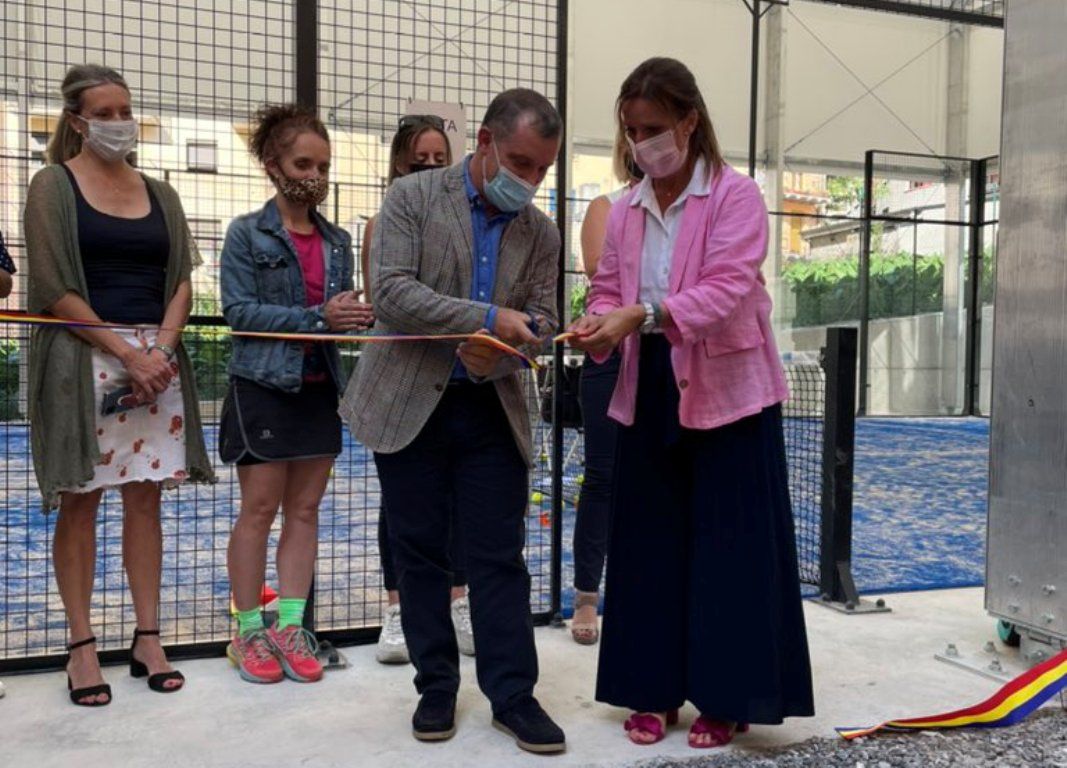 Els cònsols de Sant Julià de Lòria, Josep Majoral i Mireia Codina en un acte.