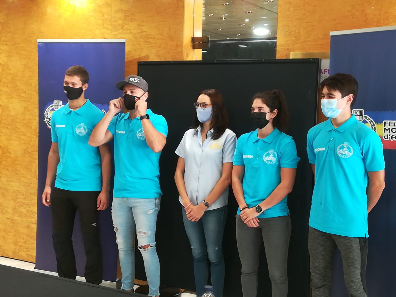 L'equip que participarà al GP de les Nacions amb la presidenta de la federació Natàlia Gallego.