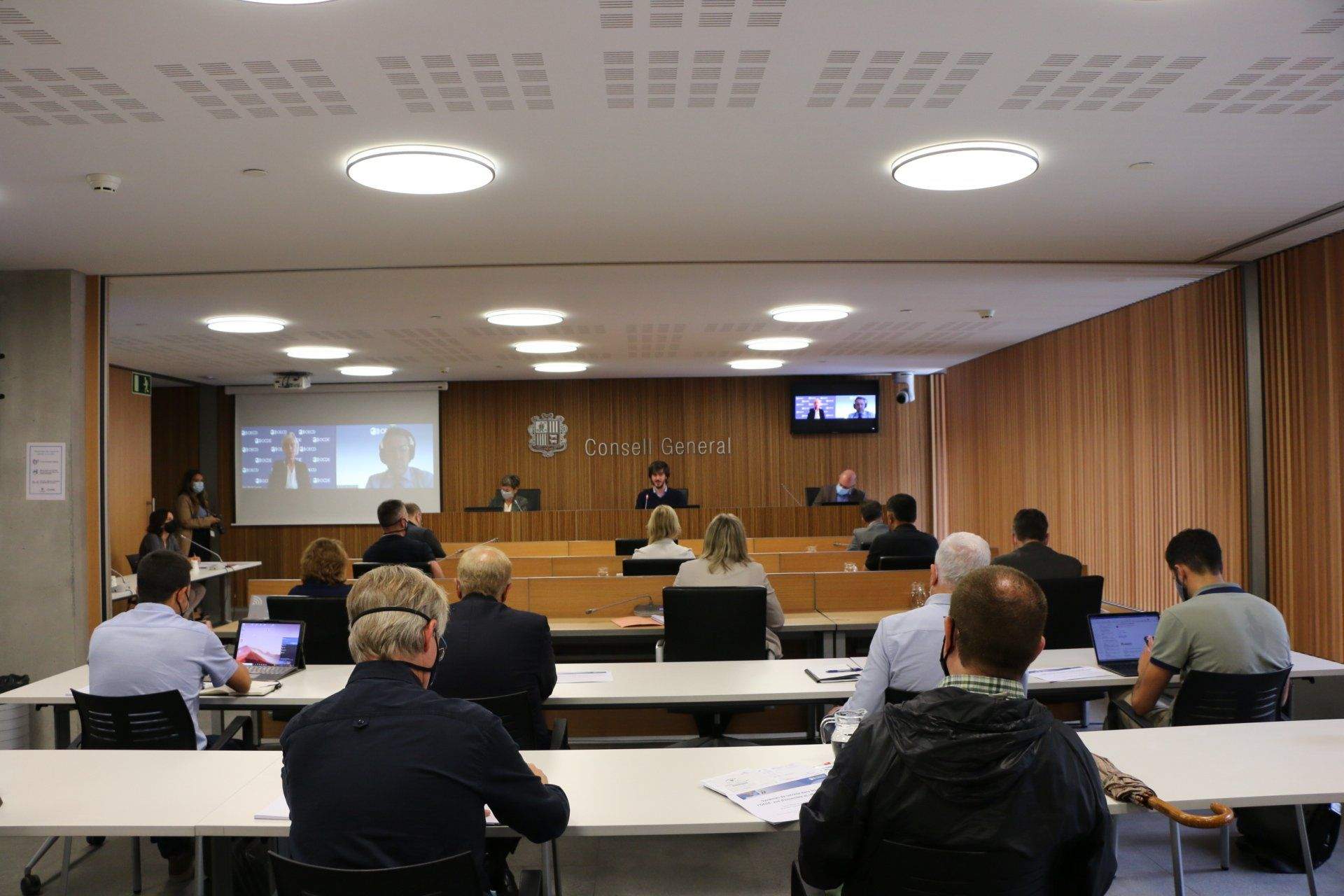 Una imatge de la reunió de la comissió del 7 de setembre