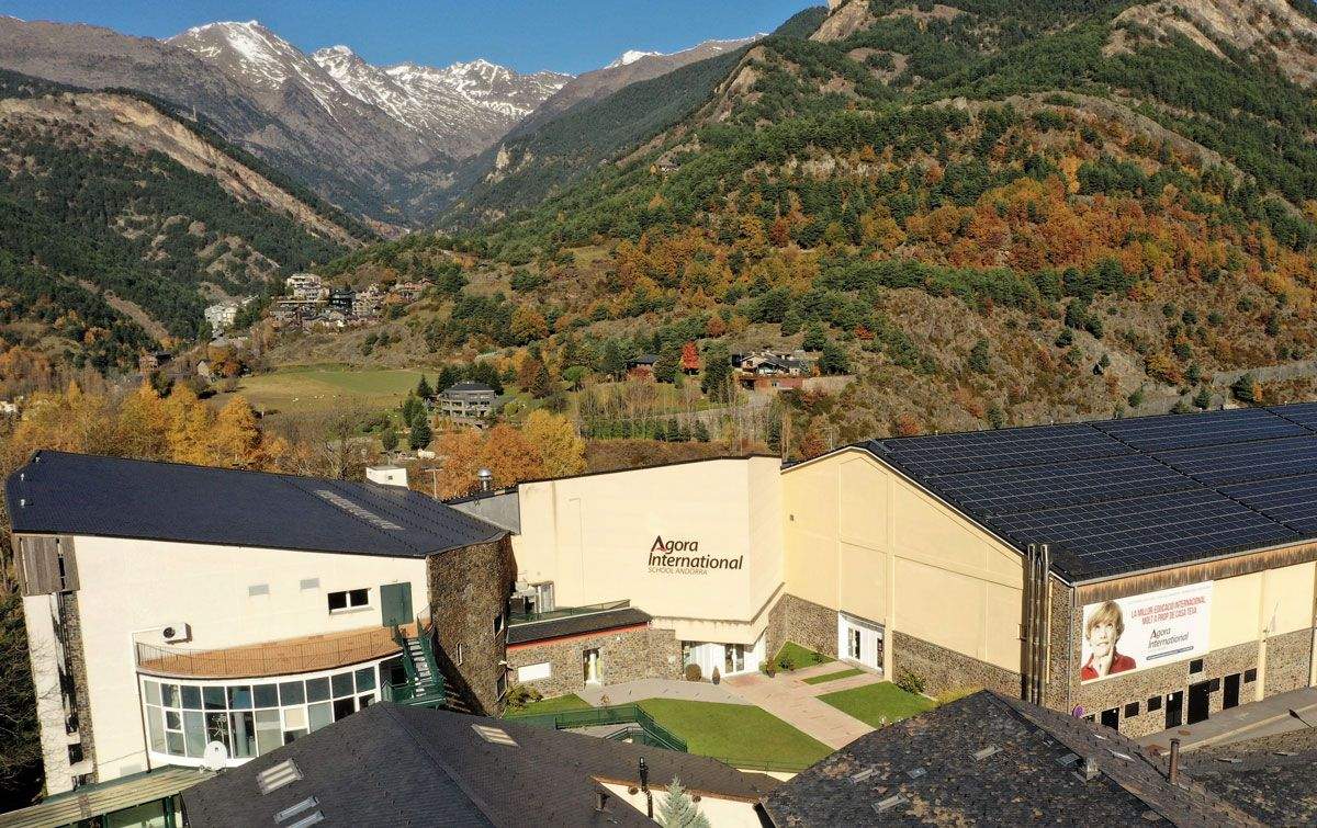 Una de les classes de maternal de l'escola Agora ha quedat confinada.