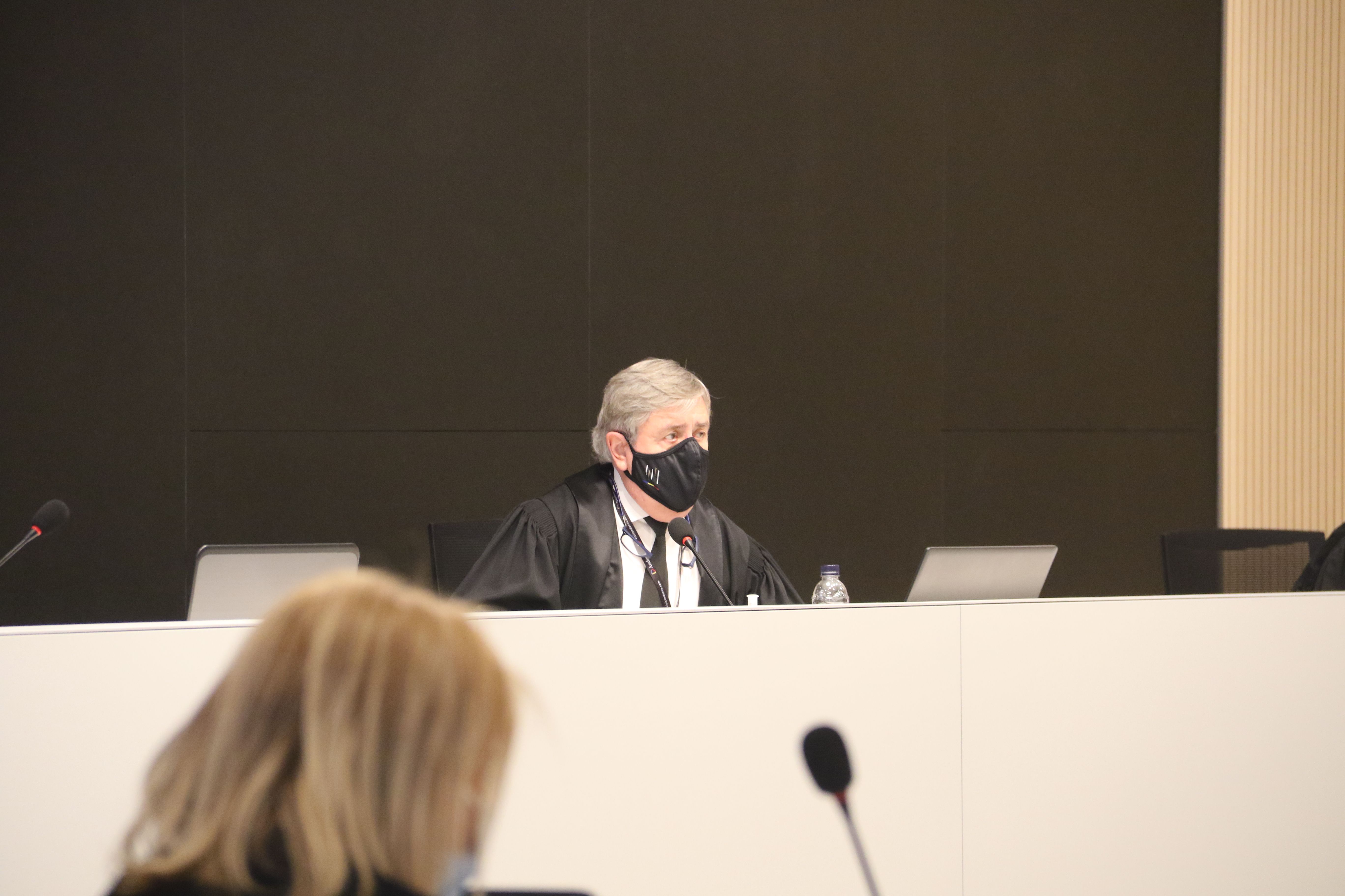 Enric Anglada presideix el tribunal que jutja el cas. Enric Anglada presideix el tribunal que jutja el cas.