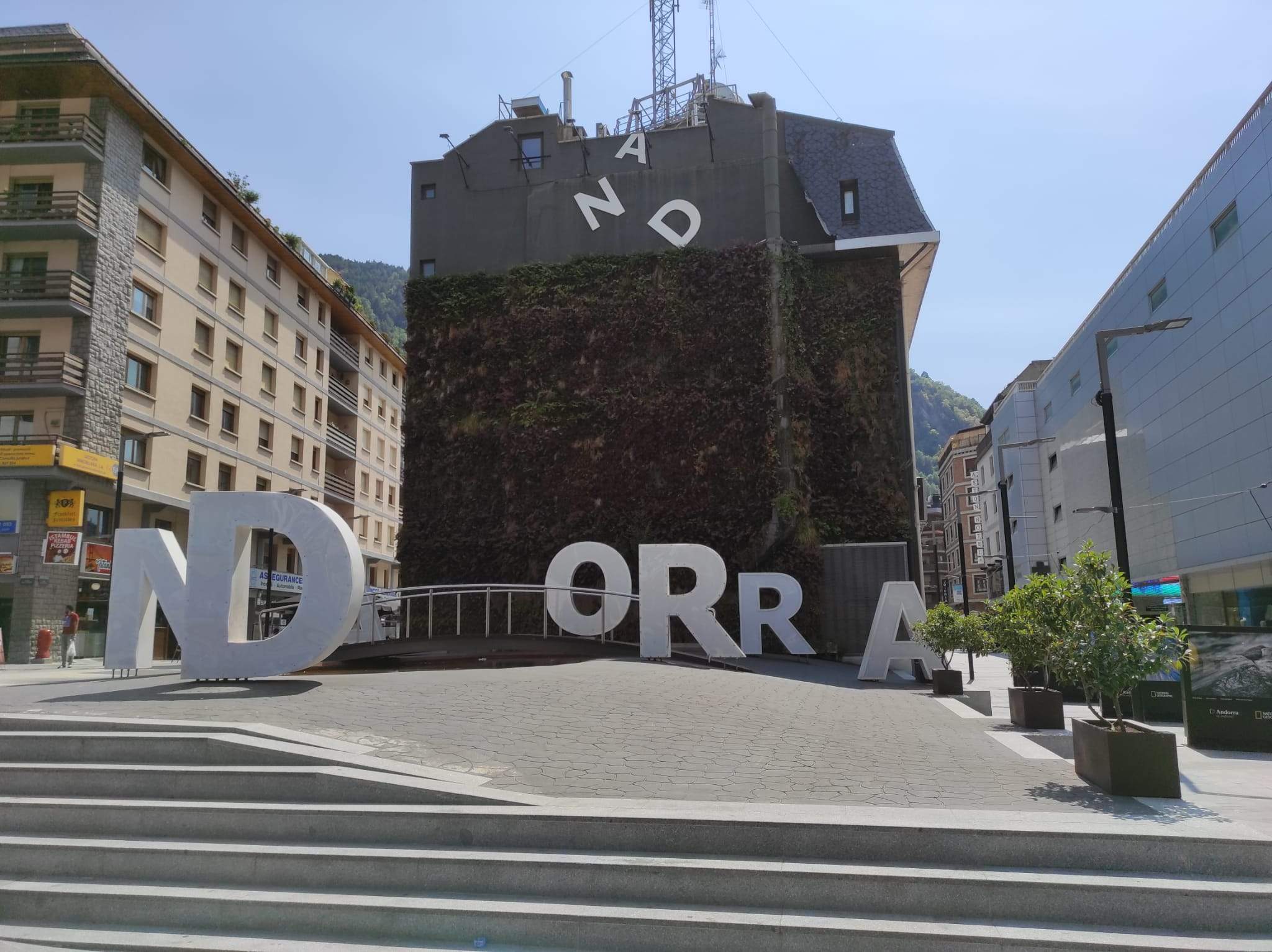 La seu ha de tornar al número 112 de l'avinguda Meritxell.