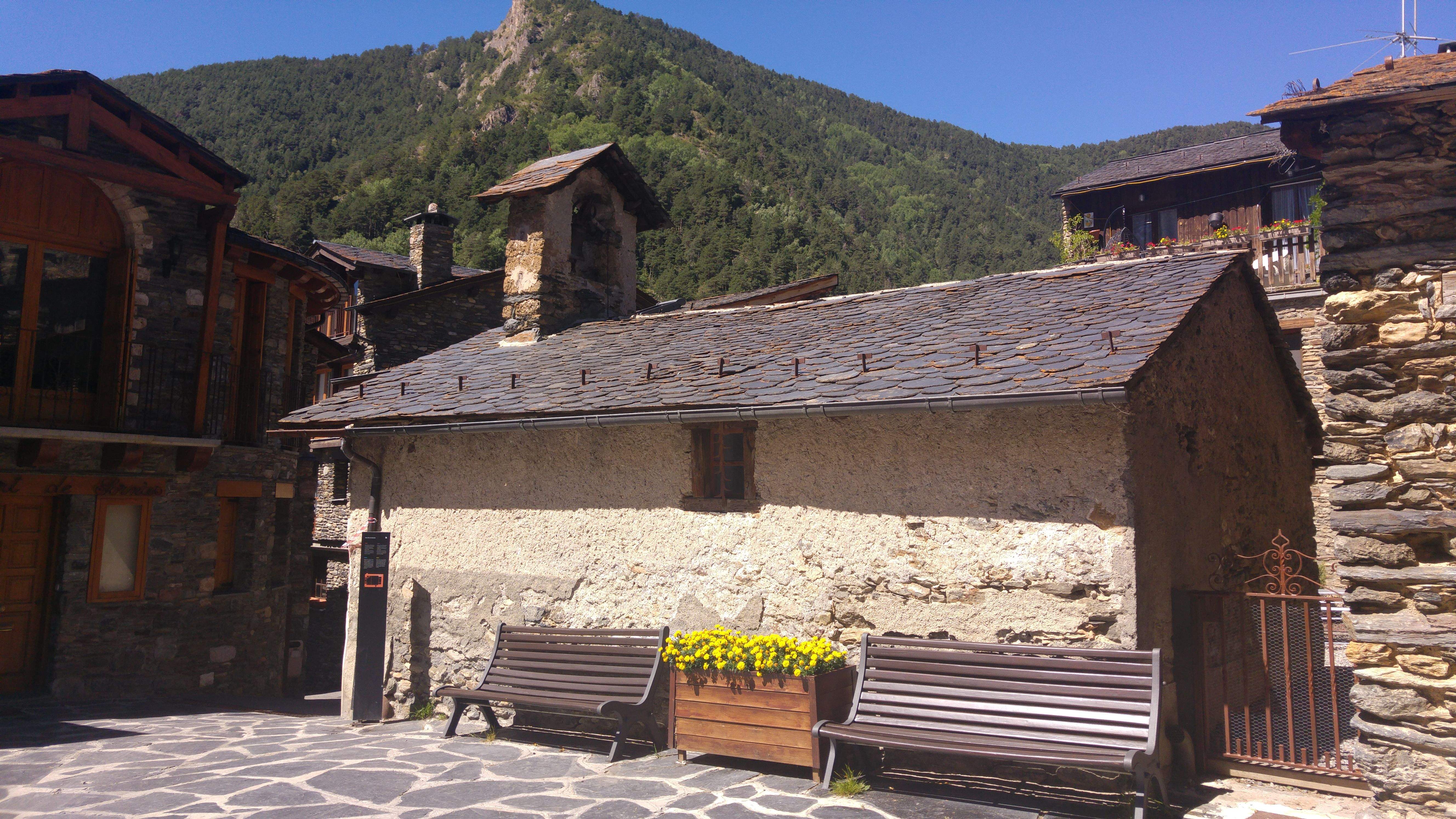 L'església de Sant Roc, a Sornàs.