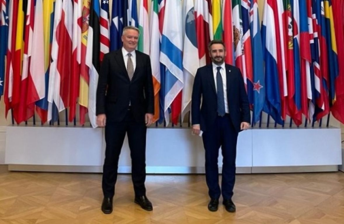 El secretari general de l'OCDE, Mathias Cormann i el  ministre de Finances, Eric Jover.