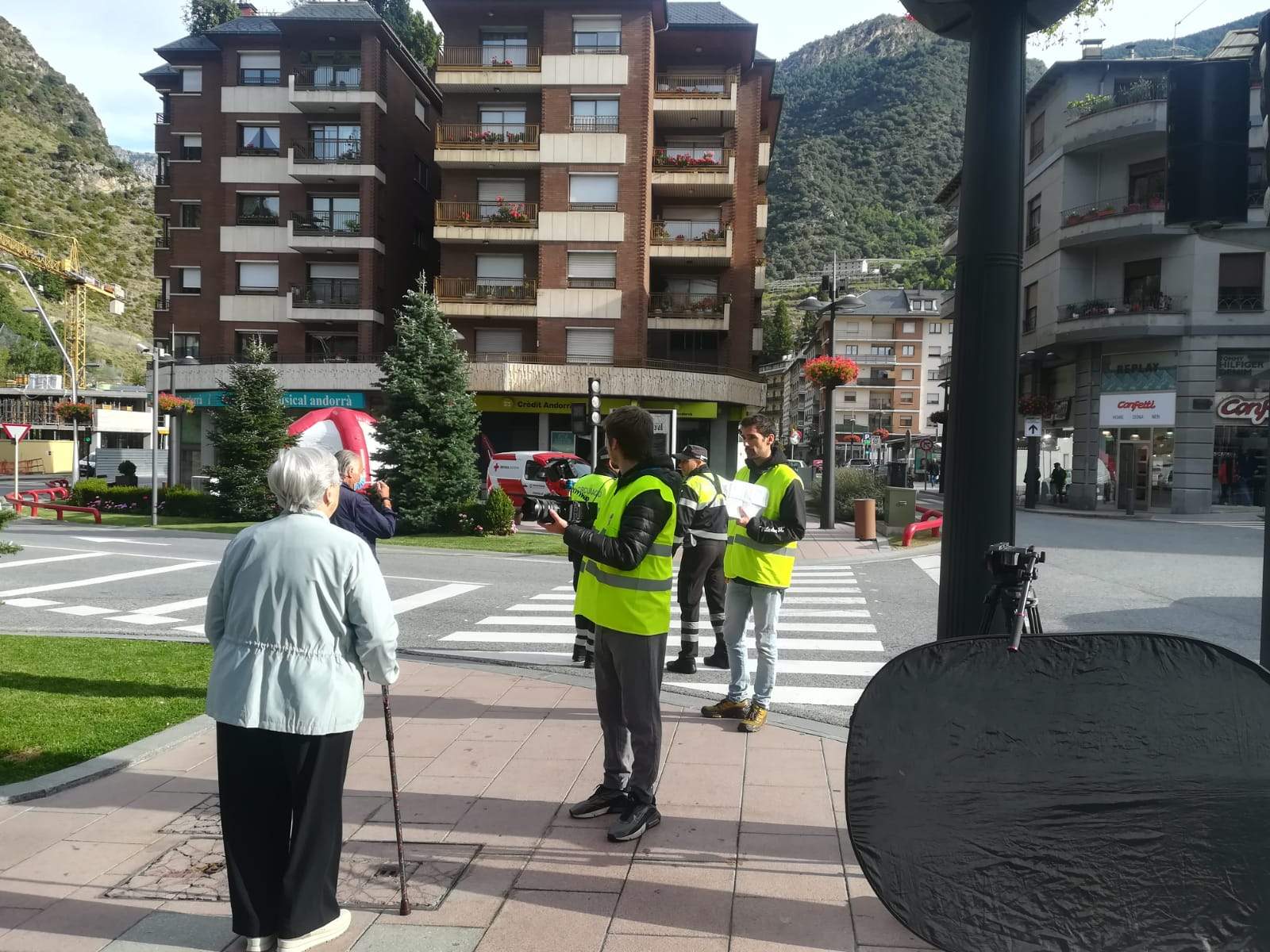 Preparatius per a l'enregistrament de l'espot aquest dijous a Sant Julià de Lòria.