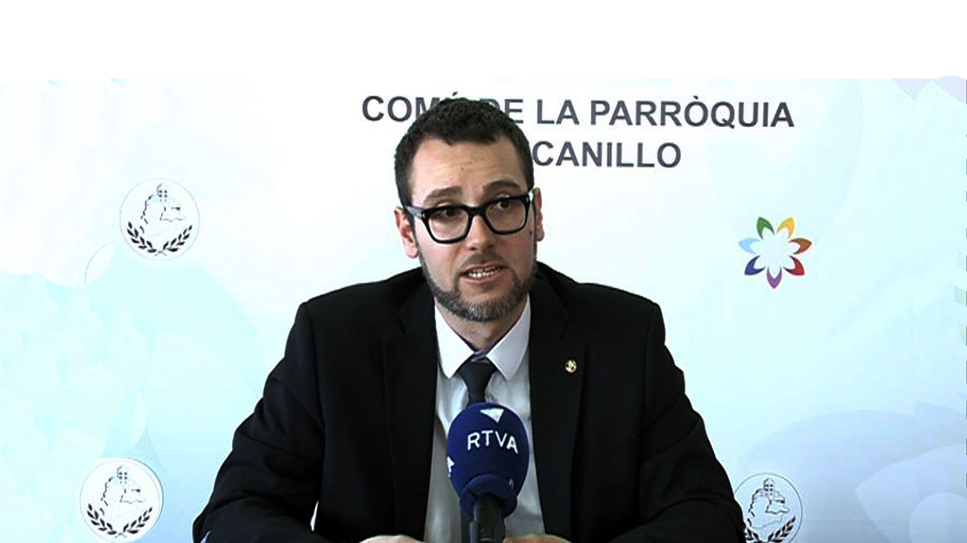 Cerni Pol com a conseller de comú en una compareixença.