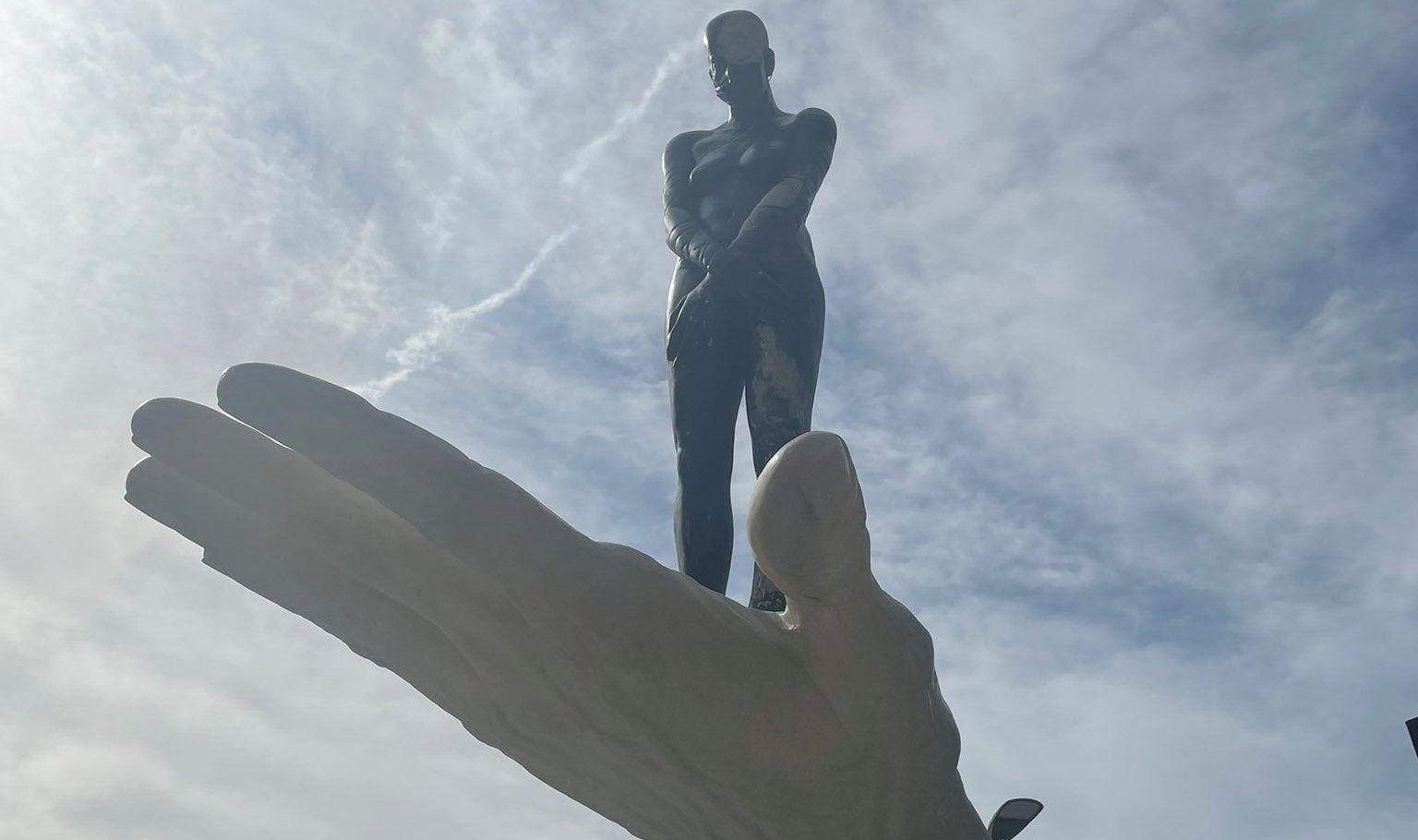 L'escultura inaugurada aquest dimecres.