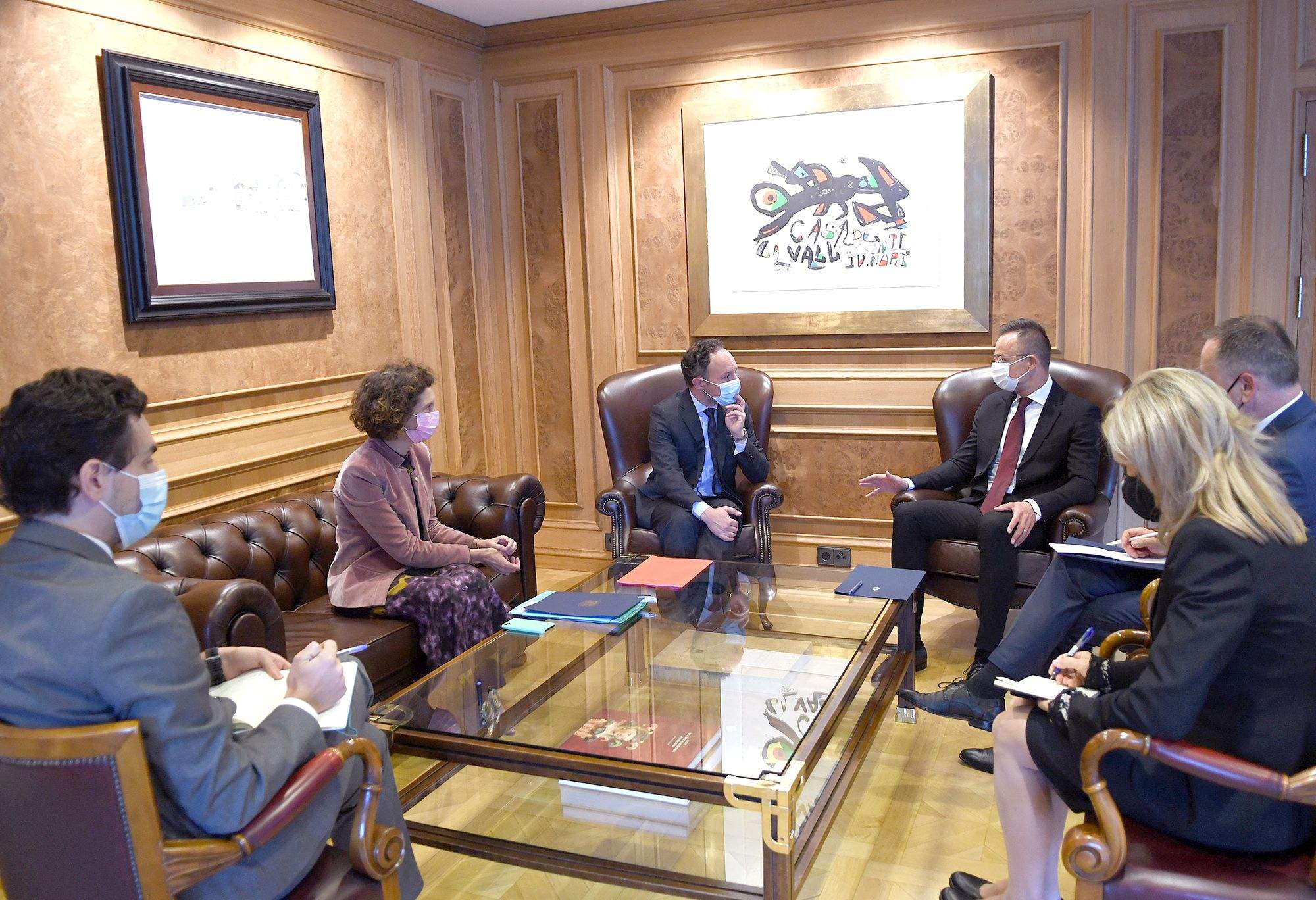 Un instant de la trobada amb el ministre Péter Szijjártó